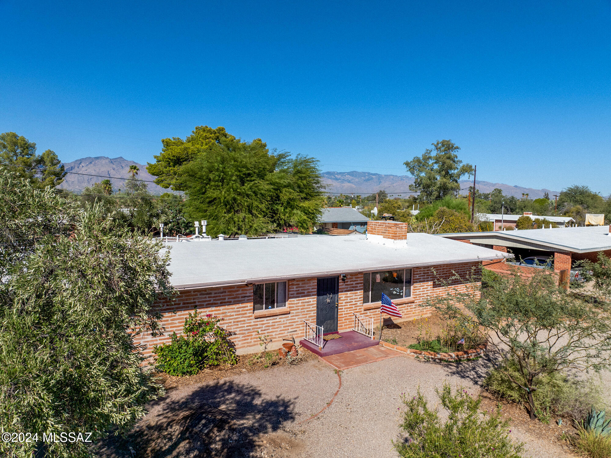Crest View - Residential