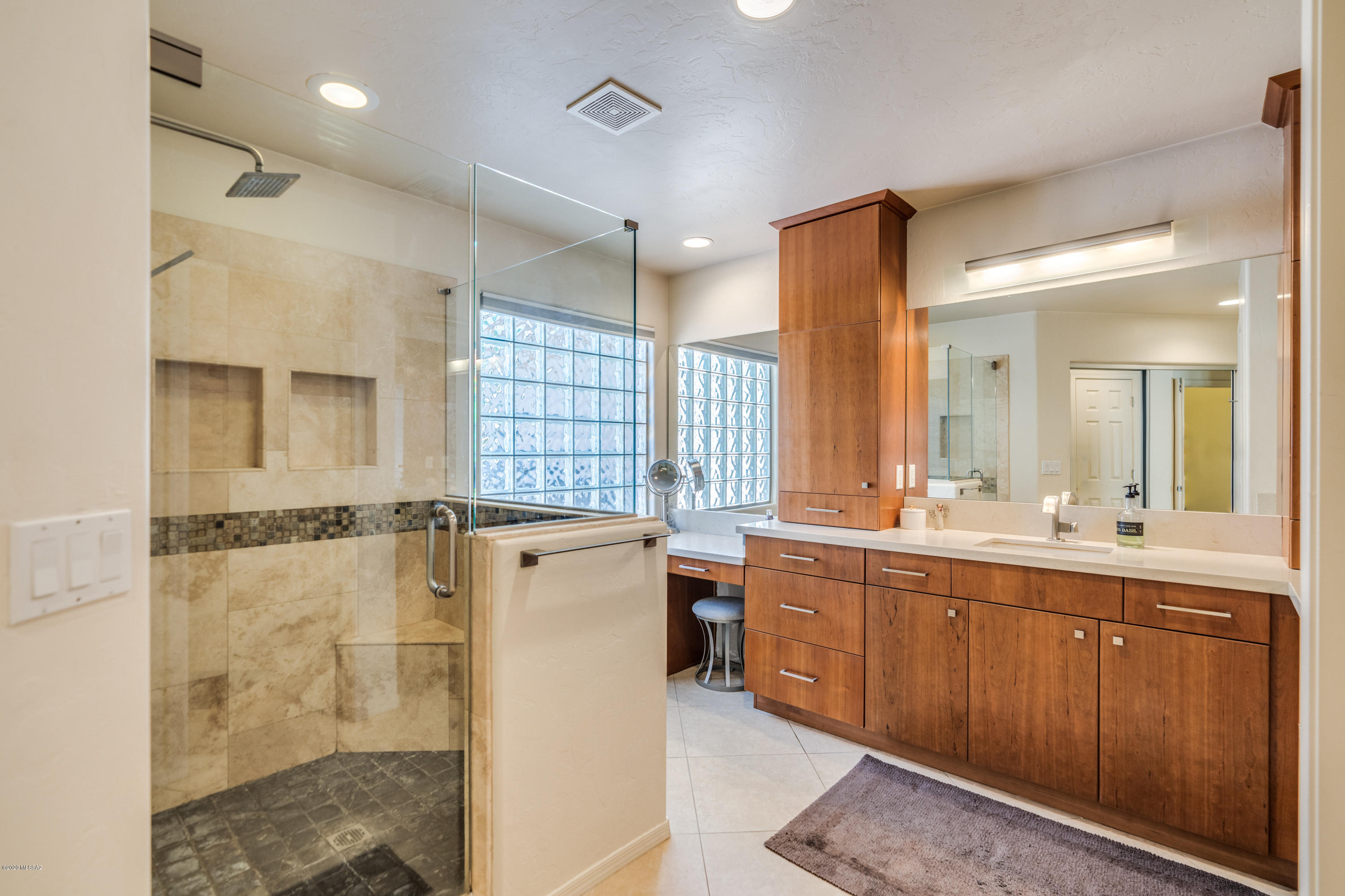 Sabino Mountain (1-290) - Residential