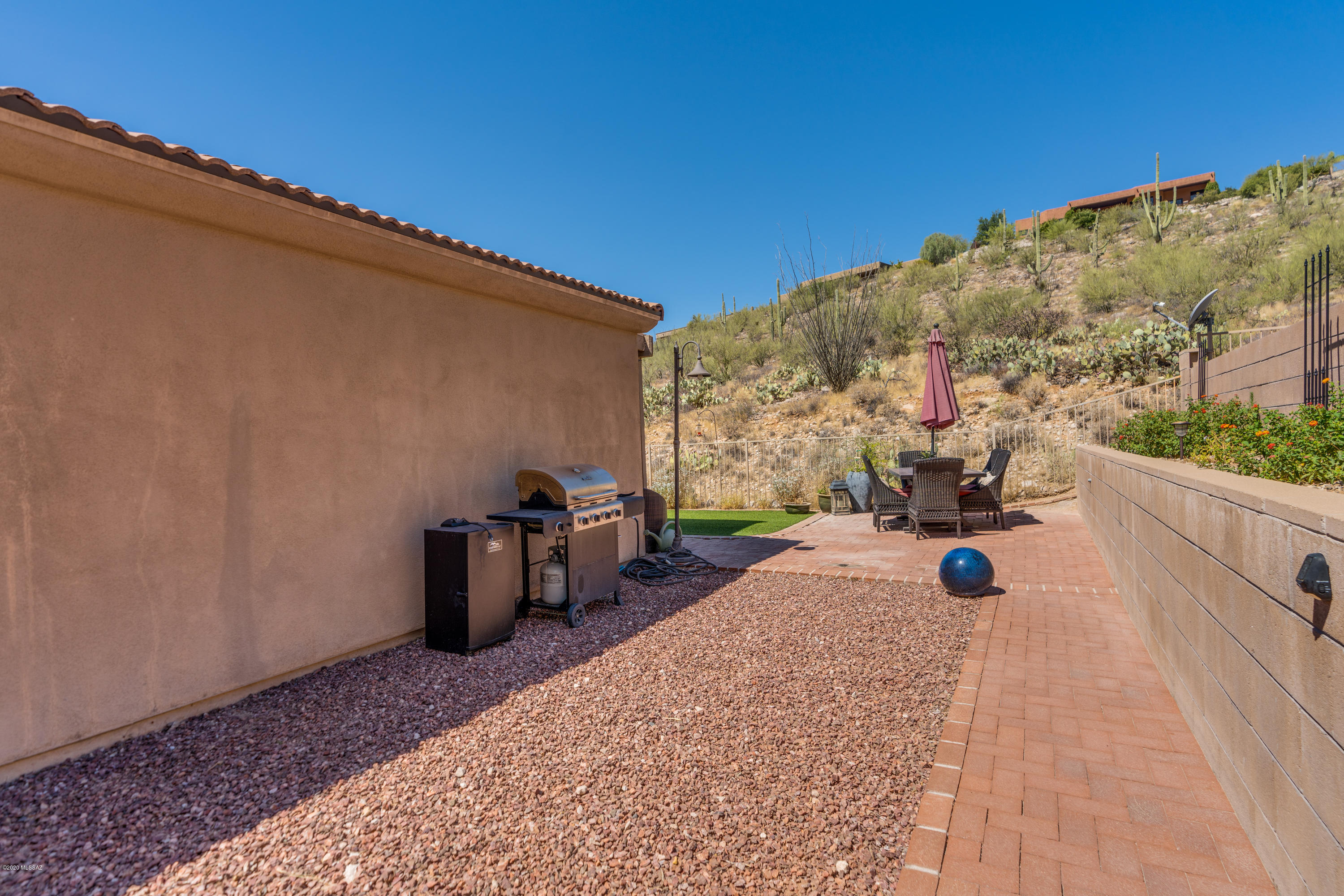 Sabino Mountain (1-290) - Residential