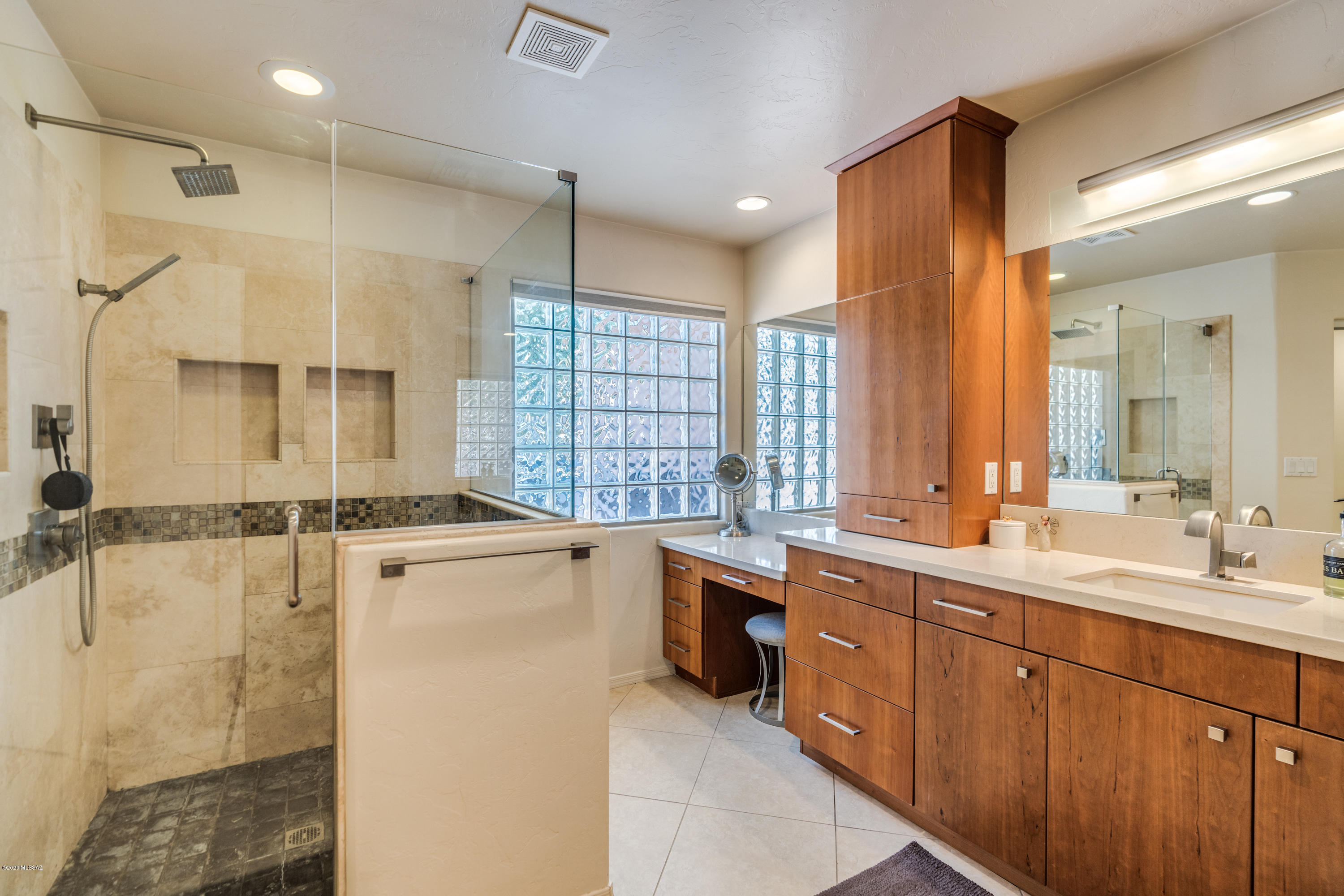 Sabino Mountain (1-290) - Residential