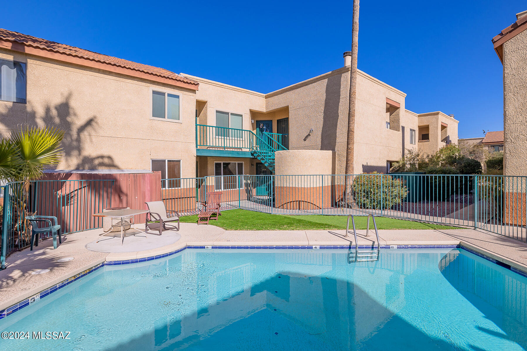 3690 N Country Club Road # 20