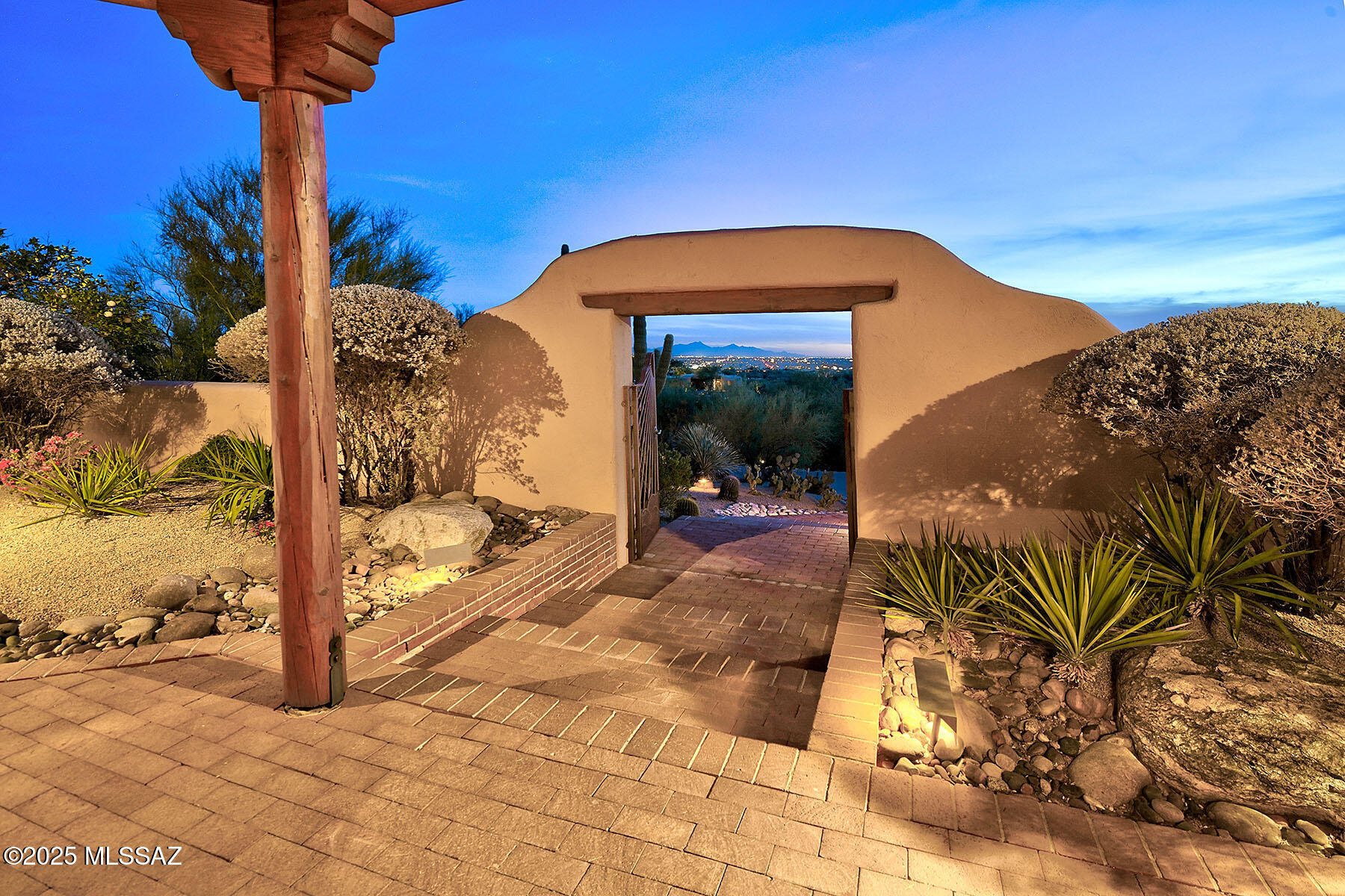 Catalina Foothills Est. NO. 10 (73-90, 119, 121, 123, 127-146) - Residential