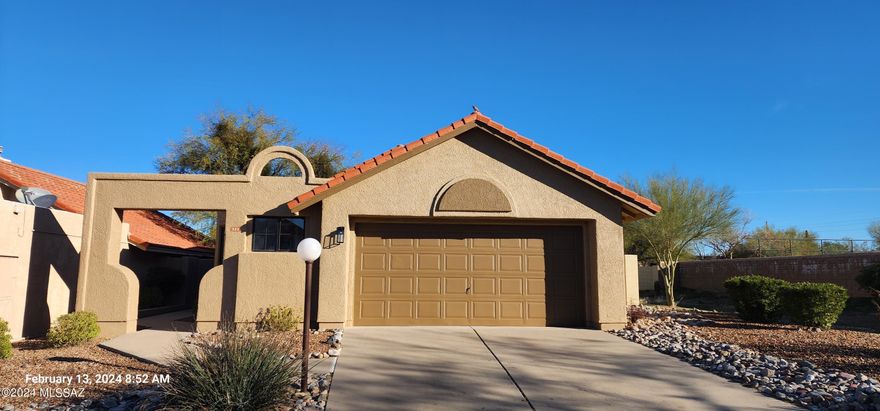 Charming move in ready 3 bed 2 bath home. Enjoy Fantastic Views of Pusch ridge from inside and outside of home. Tastefully remodeled home with new ceramic plank tiles, freshly painted exterior and interior paint, updated kitchen with all new SS appliances and quartz countertops. Fabulous location near shopping, restaurants, parks, and Oro Valley Country Club.

Property is Sold by Owner / Agent