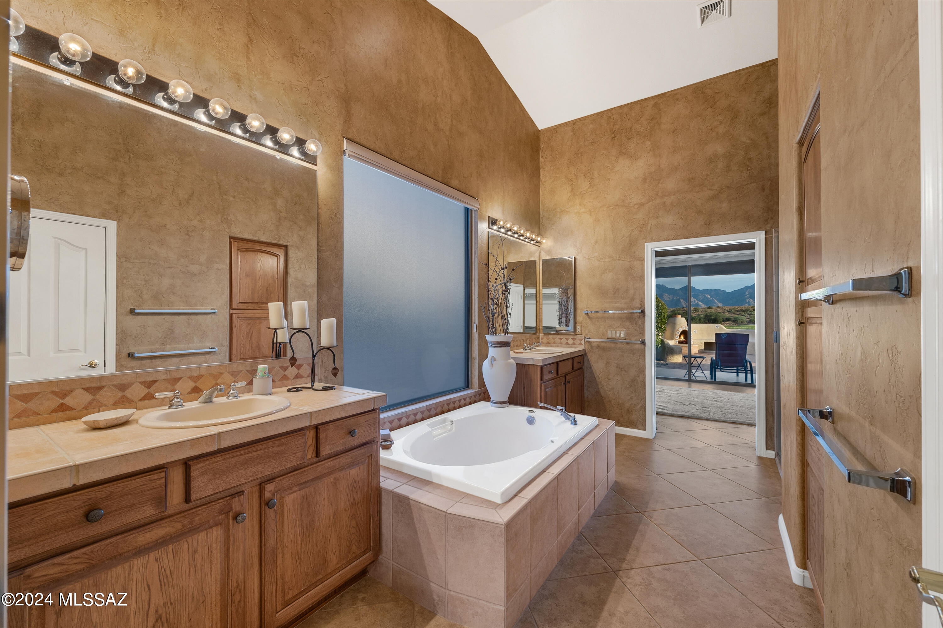 Saddlebrooke - Residential