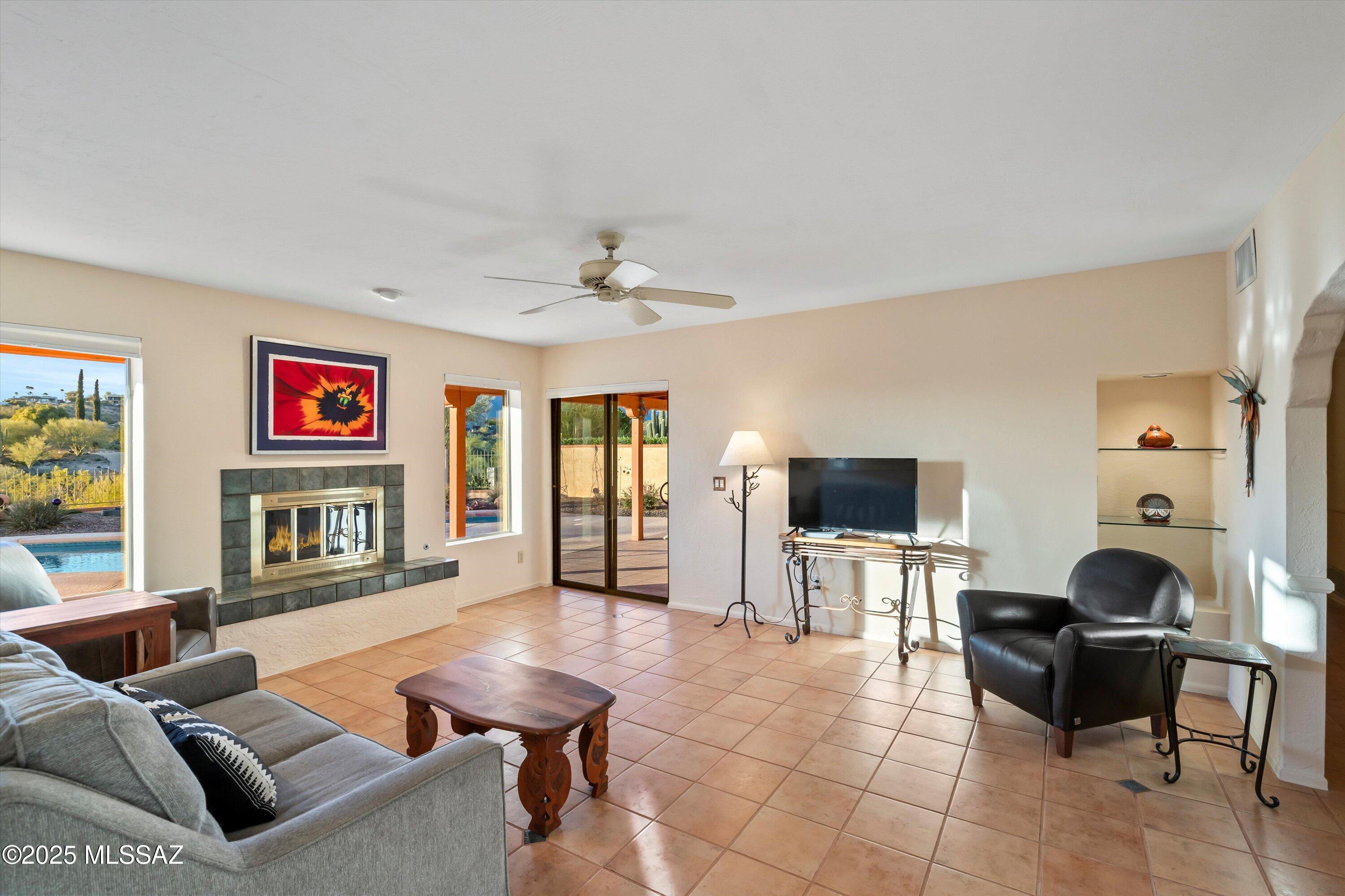 Country Club Vista (1-74) - Residential