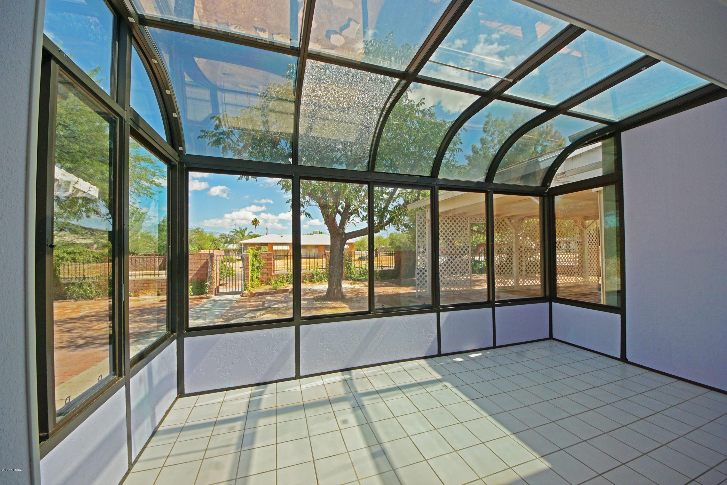 Manana Vista - Residential