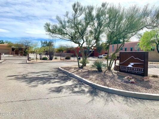 868 W CALLE CARASOL # 2, TUCSON, AZ 85713 - Image eda910a8d644617a82e0f07d49d55b9f/4224785484