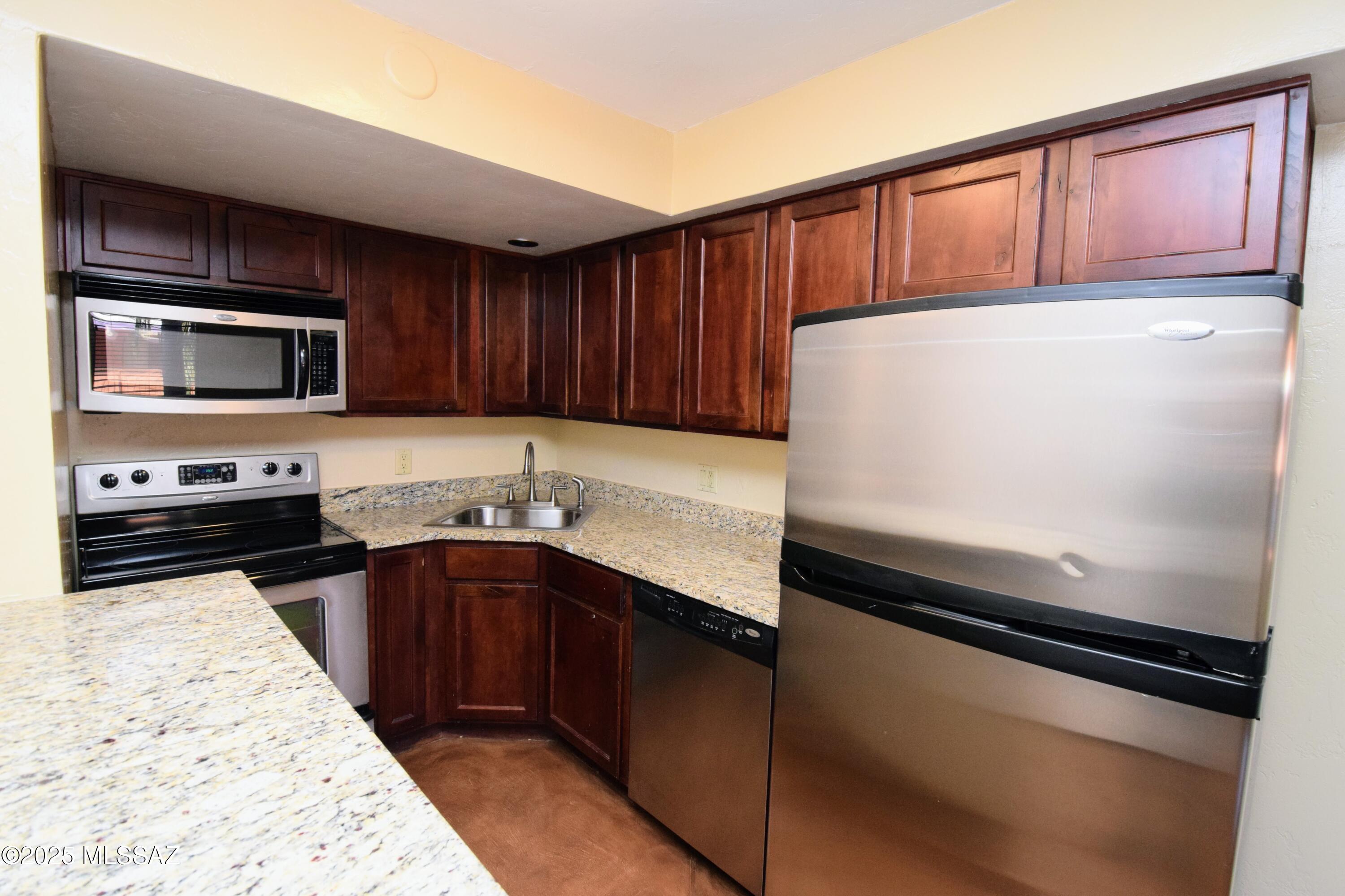 55 N Cherry Avenue 211