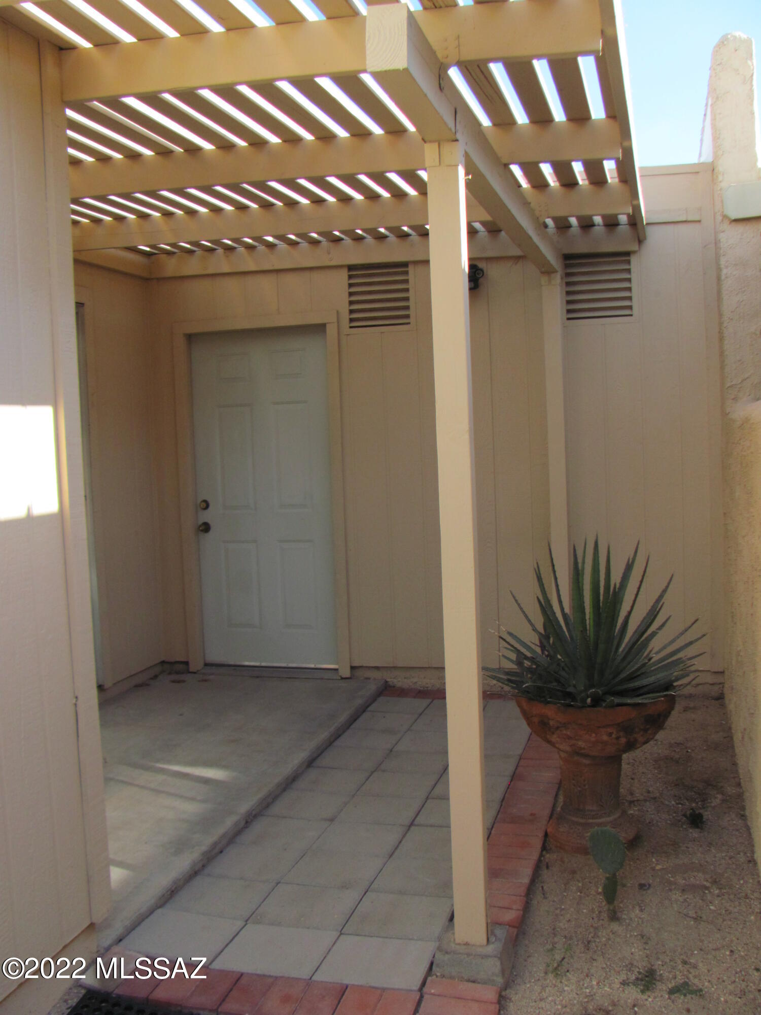 Pueblo Villas - Residential Lease