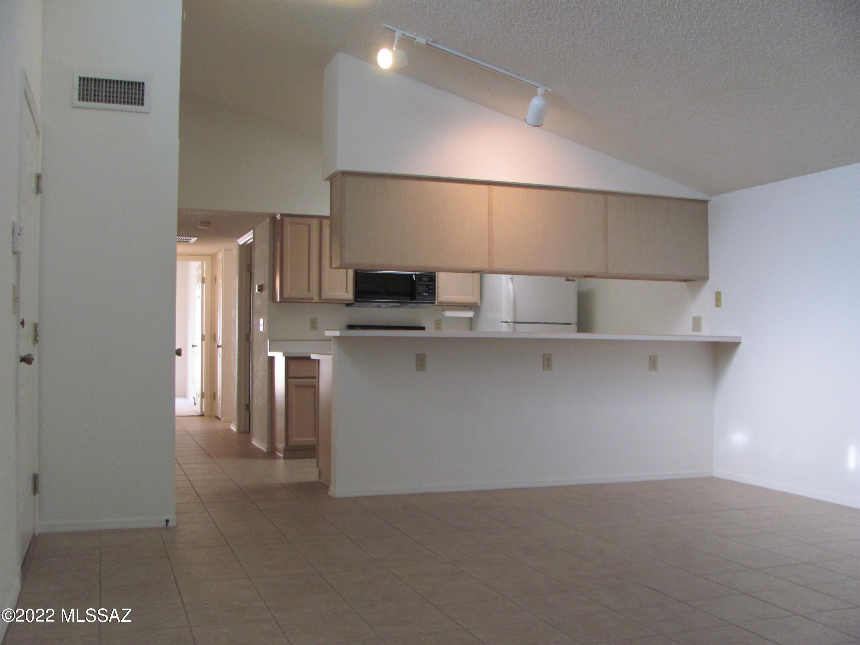 Pueblo Villas - Residential Lease