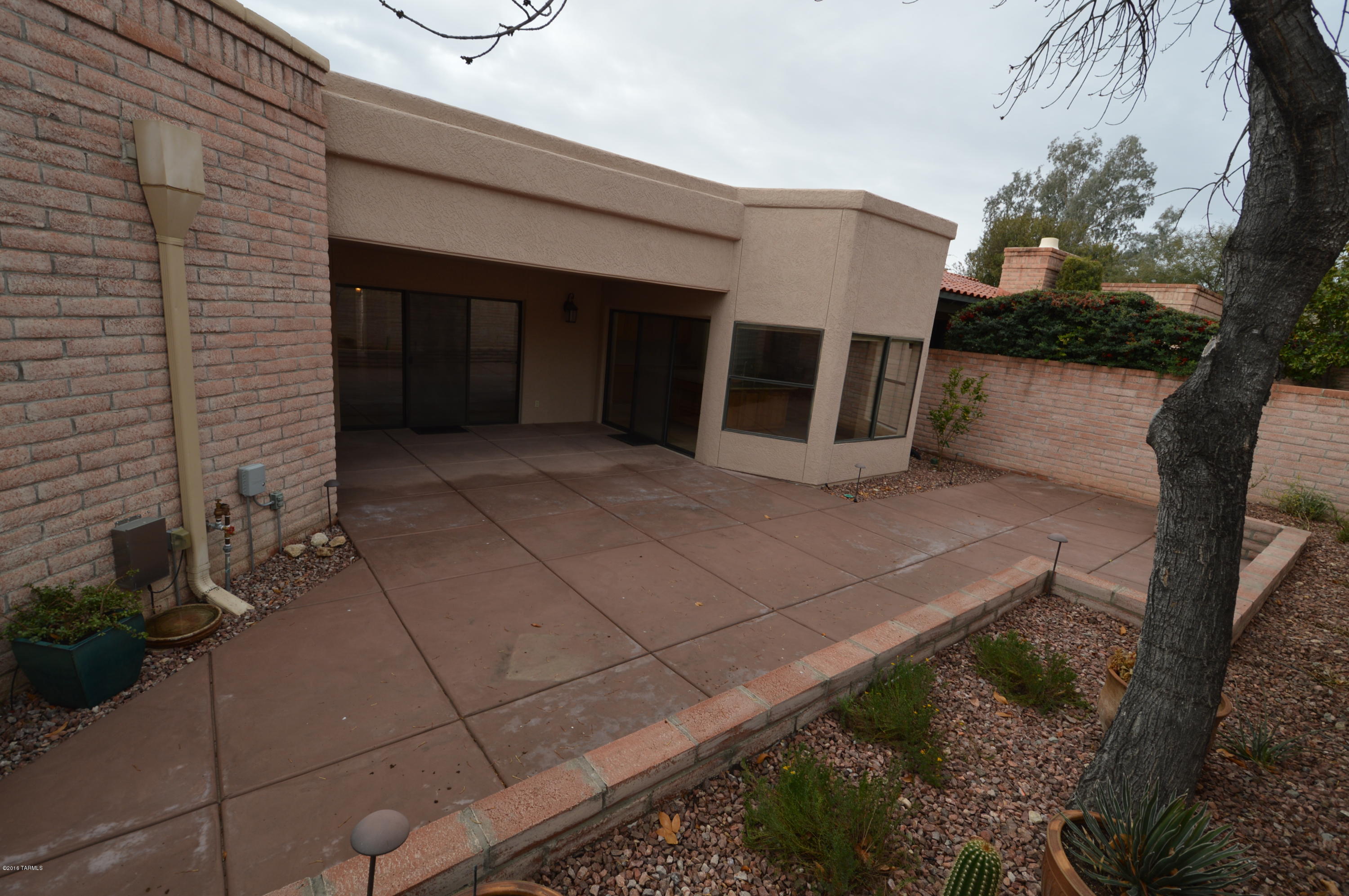 Riverbend - Sabino Canyon Road  (1-97) - Residential Lease