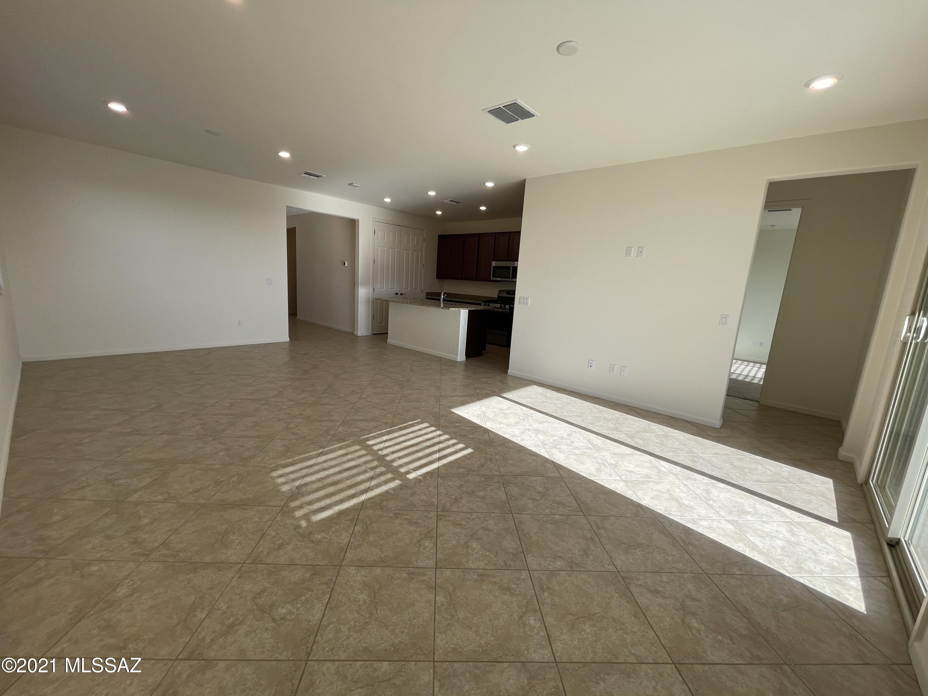 The Vistas At Rincon Knolls SQ20152600506 - Residential Lease