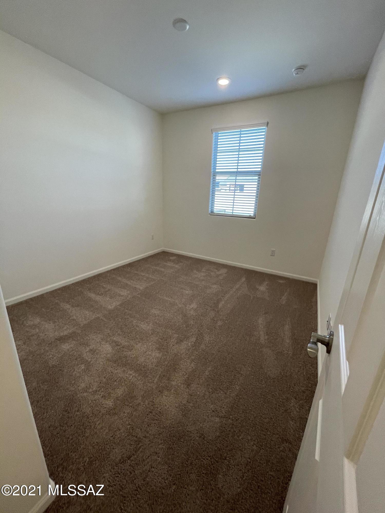 The Vistas At Rincon Knolls SQ20152600506 - Residential Lease