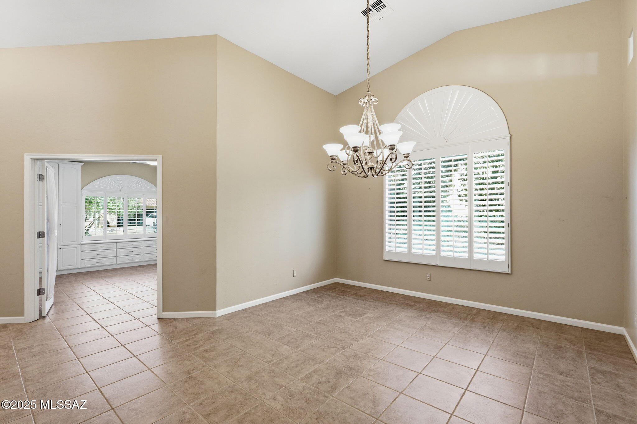 37441 S Desert Sun Drive