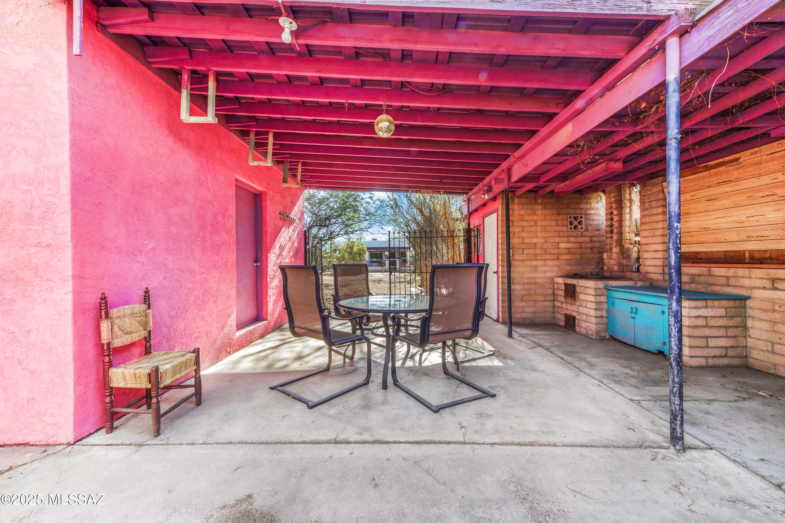 1036 S 4th Avenue