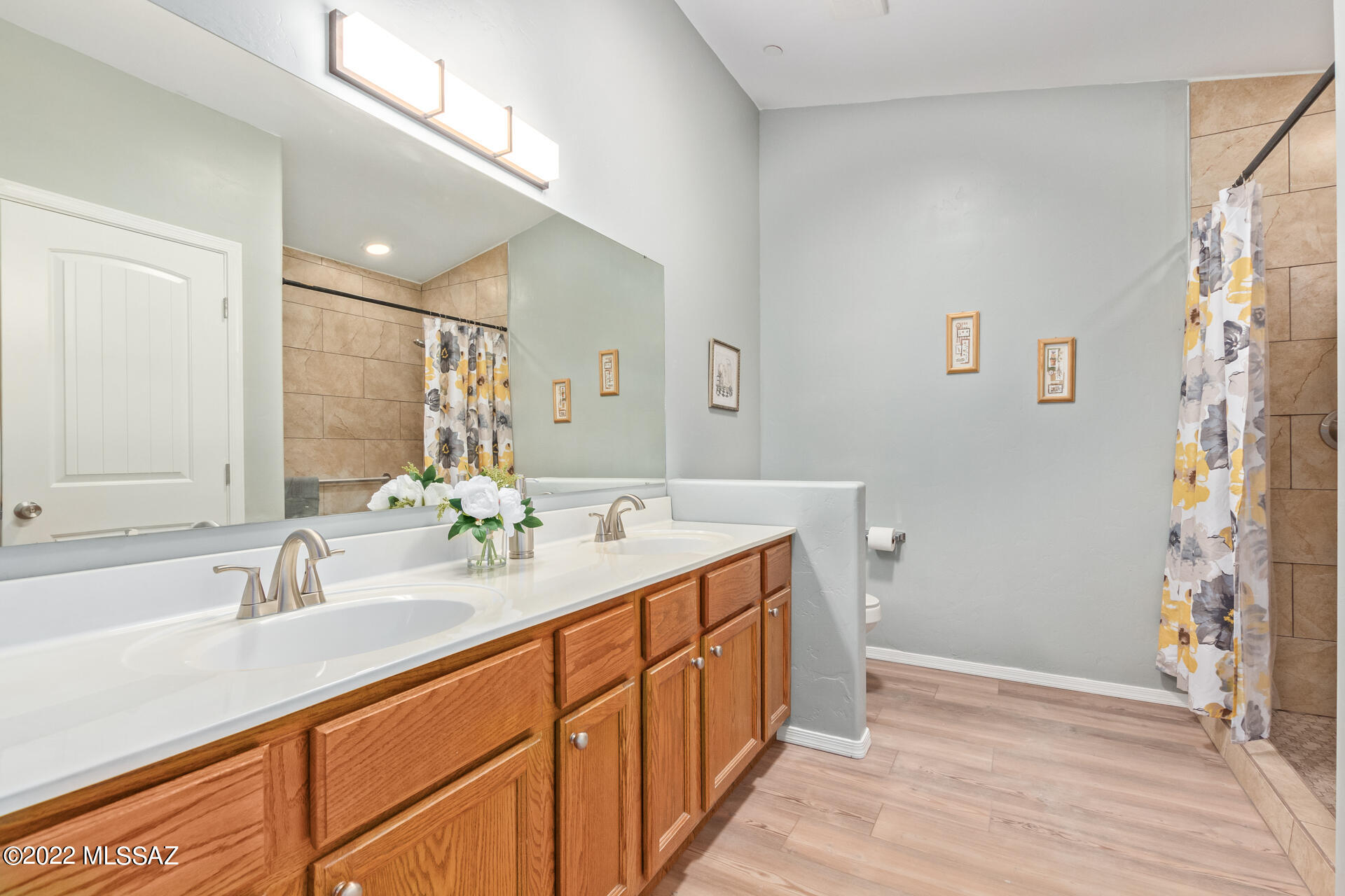Thornydale Terrace(1-104) - Residential