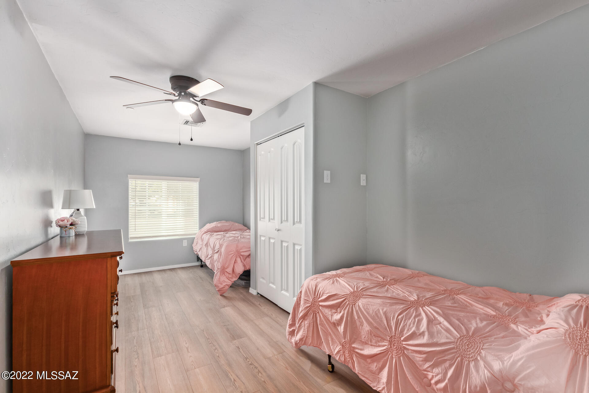 Thornydale Terrace(1-104) - Residential
