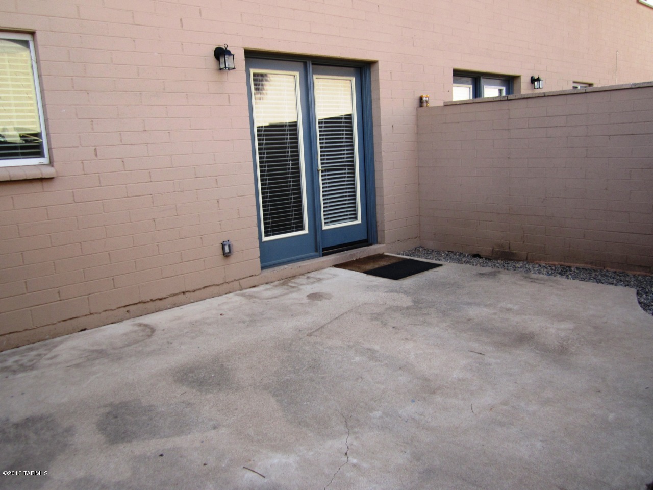 Villa Venice Condos - Residential Lease