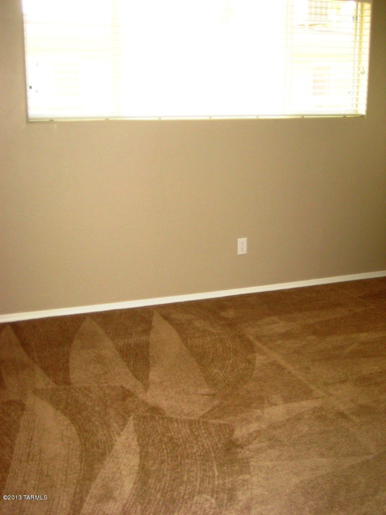 Villa Venice Condos - Residential Lease