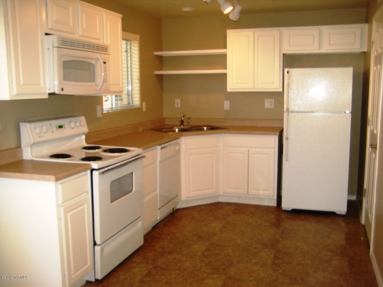 Villa Venice Condos - Residential Lease