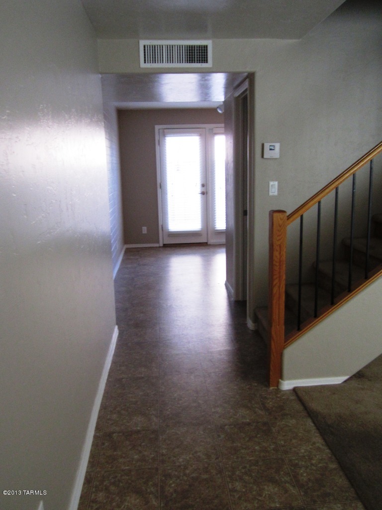 Villa Venice Condos - Residential Lease