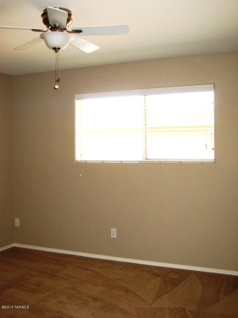Villa Venice Condos - Residential Lease
