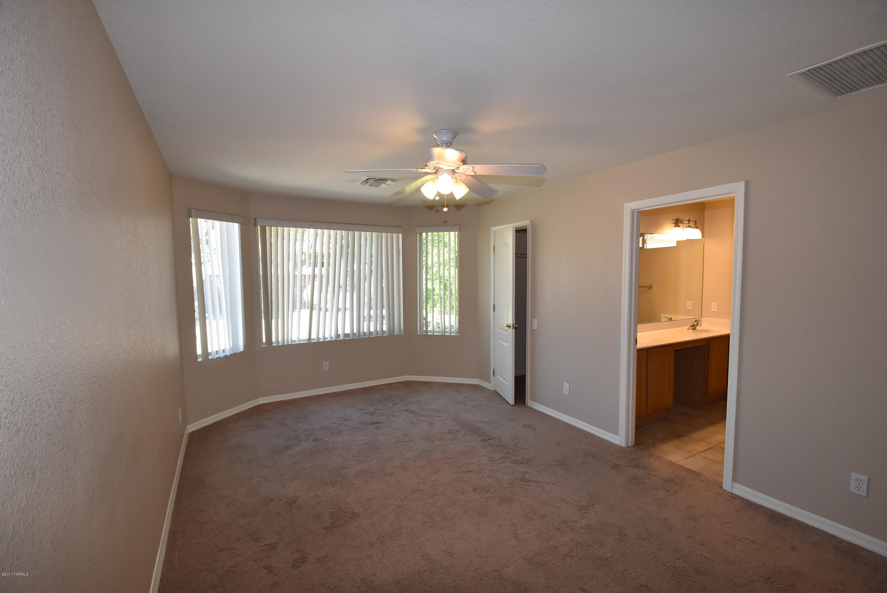 Bluffs (The) 2 - Residential Lease