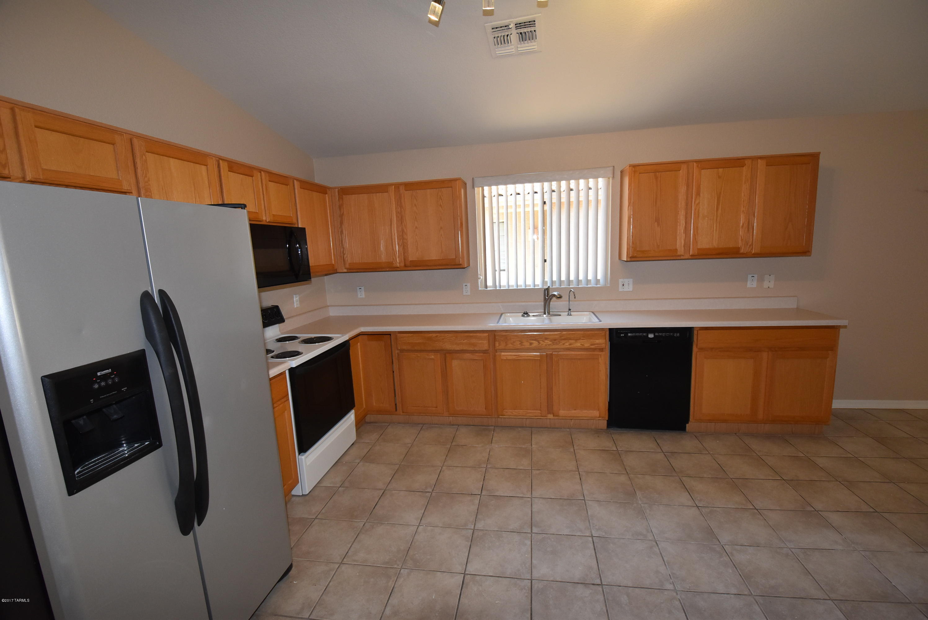 Bluffs (The) 2 - Residential Lease