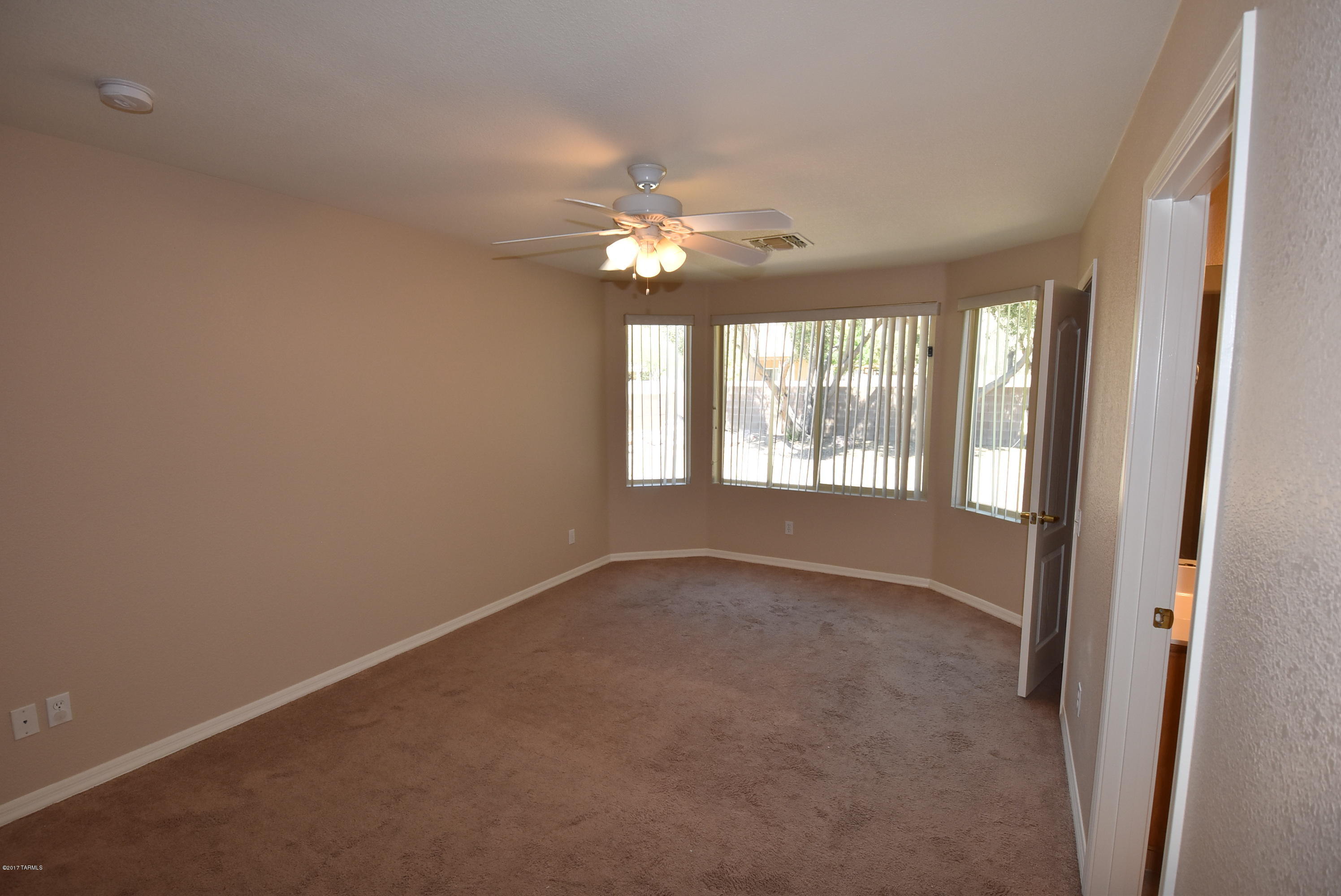 Bluffs (The) 2 - Residential Lease