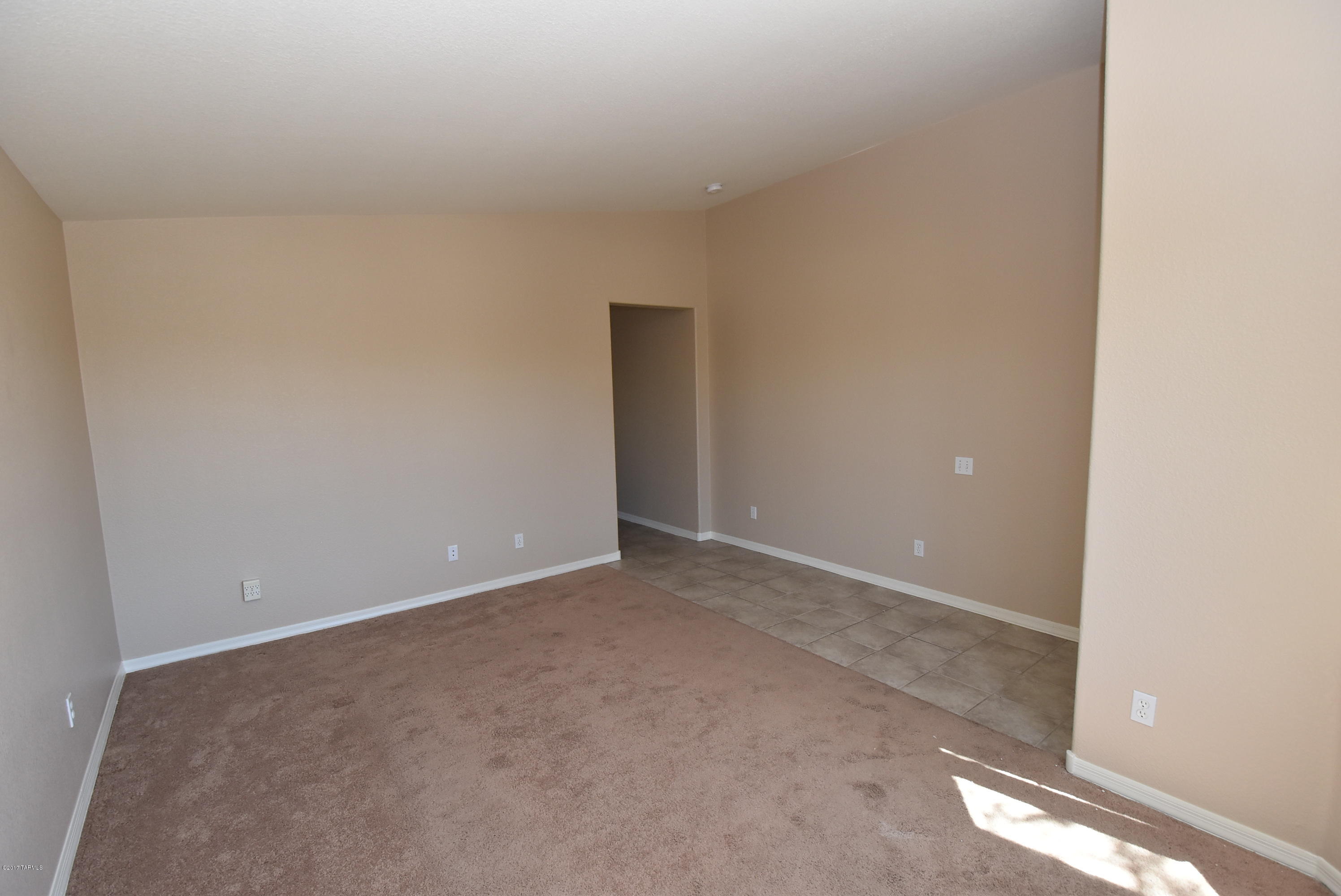 Bluffs (The) 2 - Residential Lease