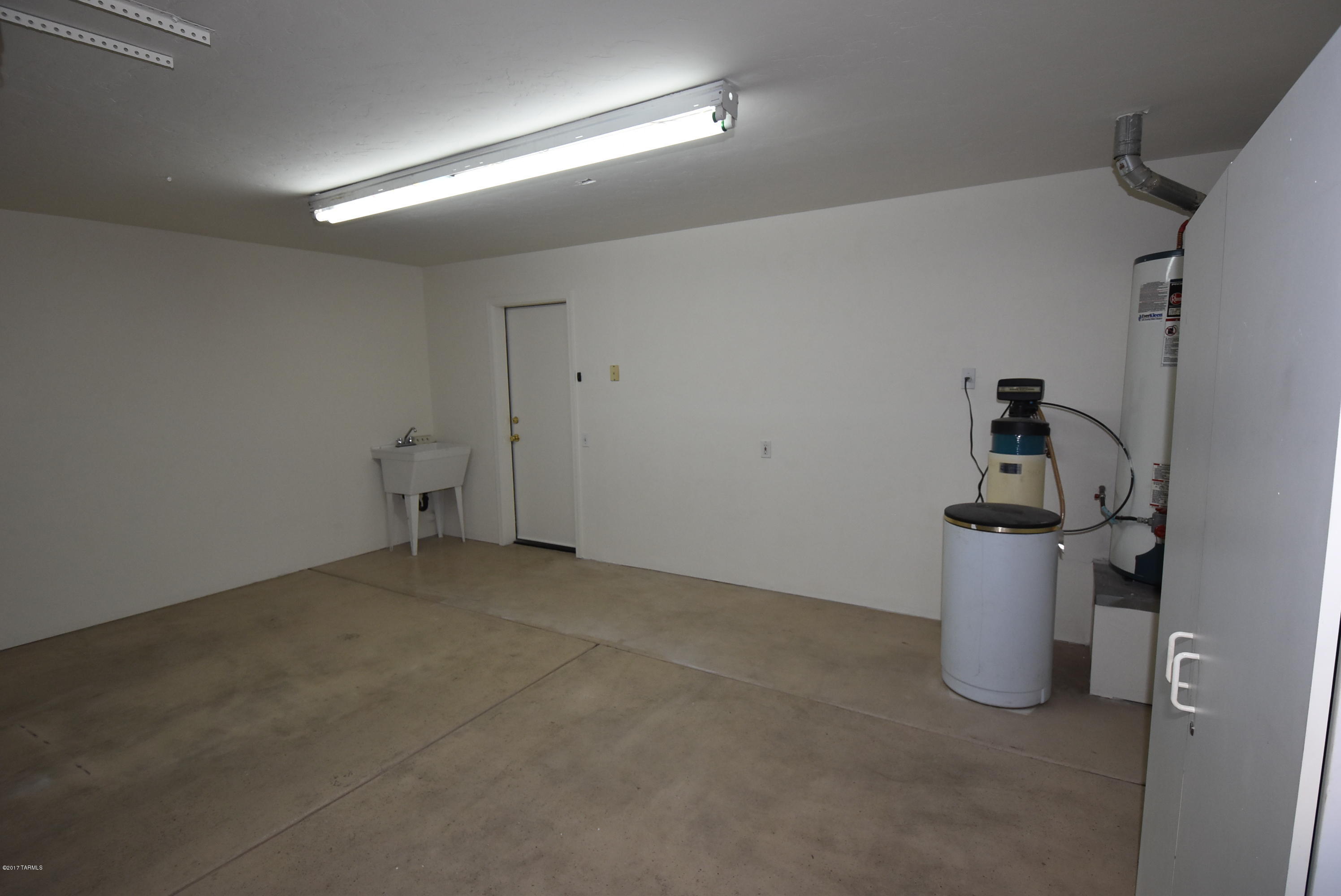 Bluffs (The) 2 - Residential Lease