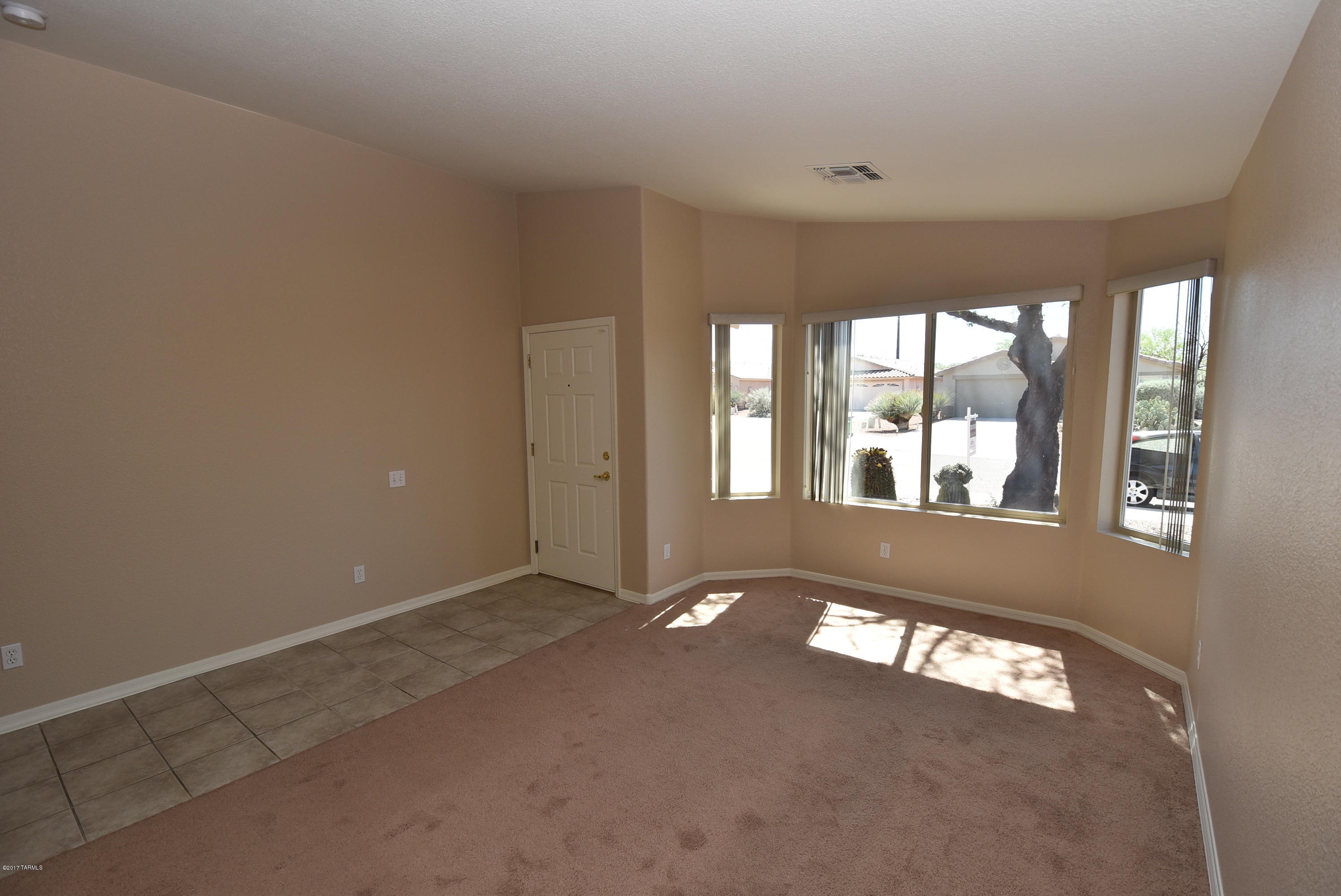 Bluffs (The) 2 - Residential Lease