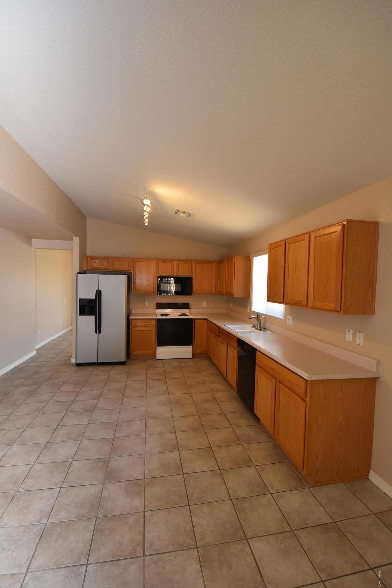 Bluffs (The) 2 - Residential Lease