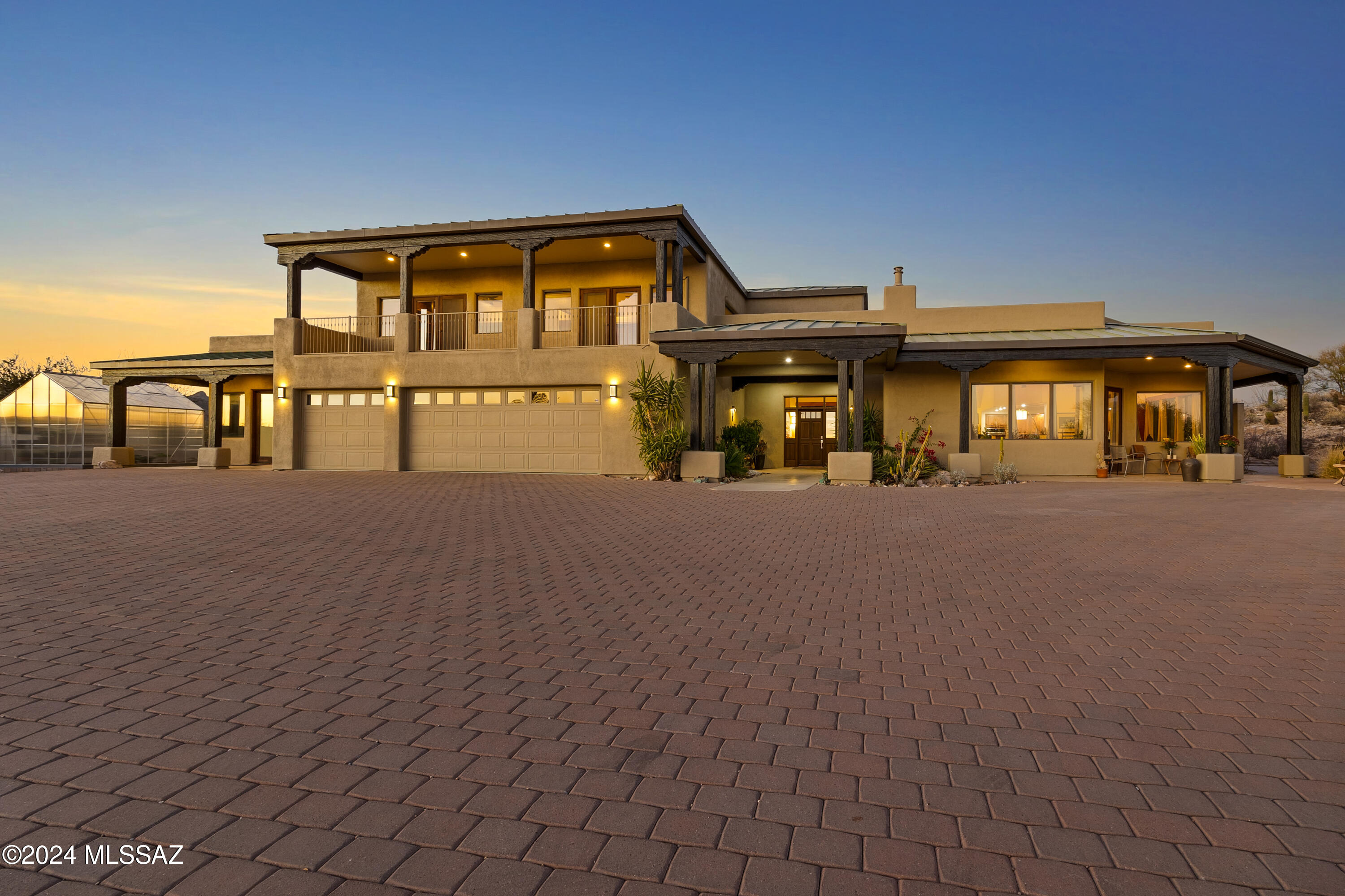 La Cholla Airpark - Residential