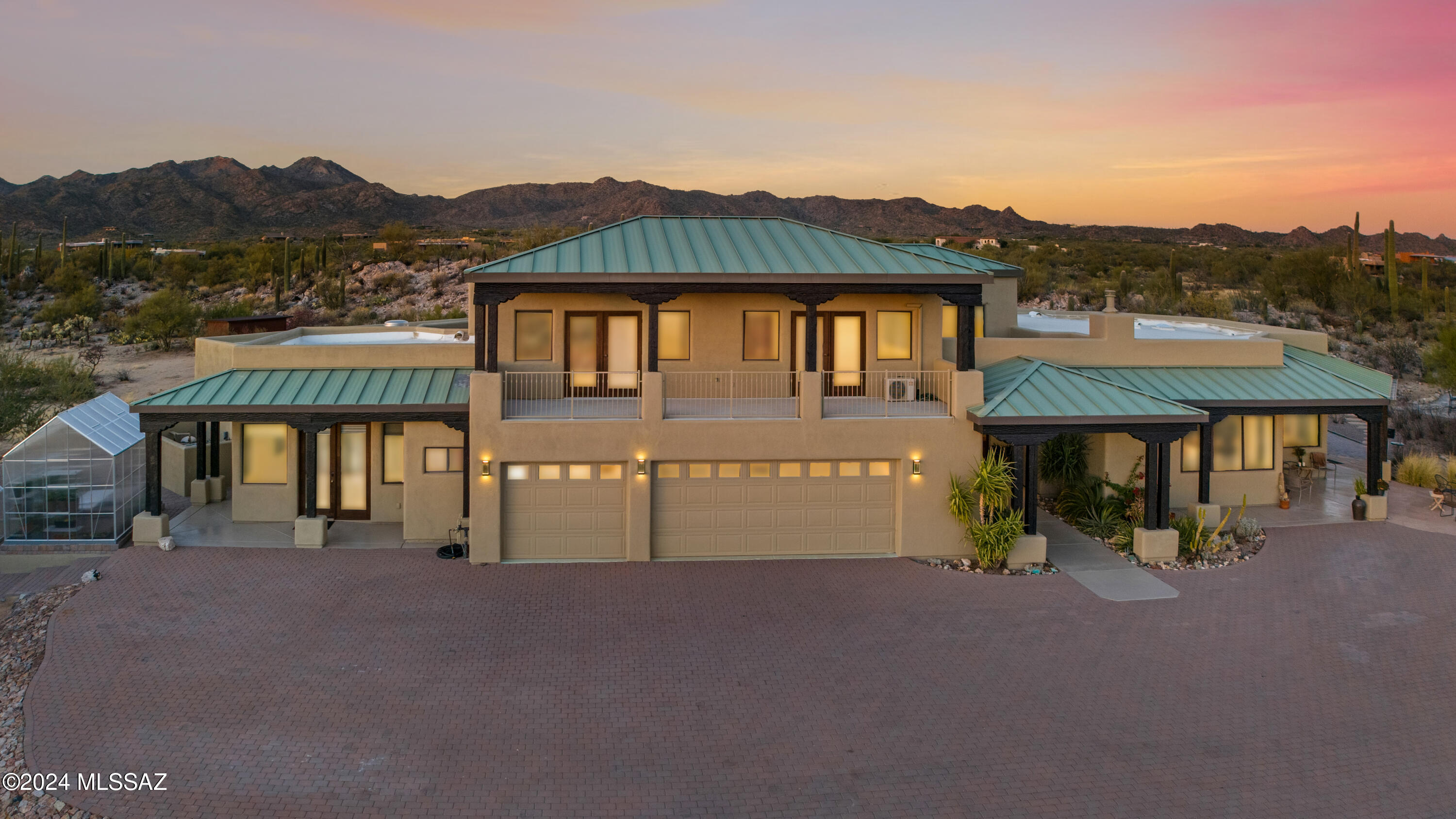 La Cholla Airpark - Residential