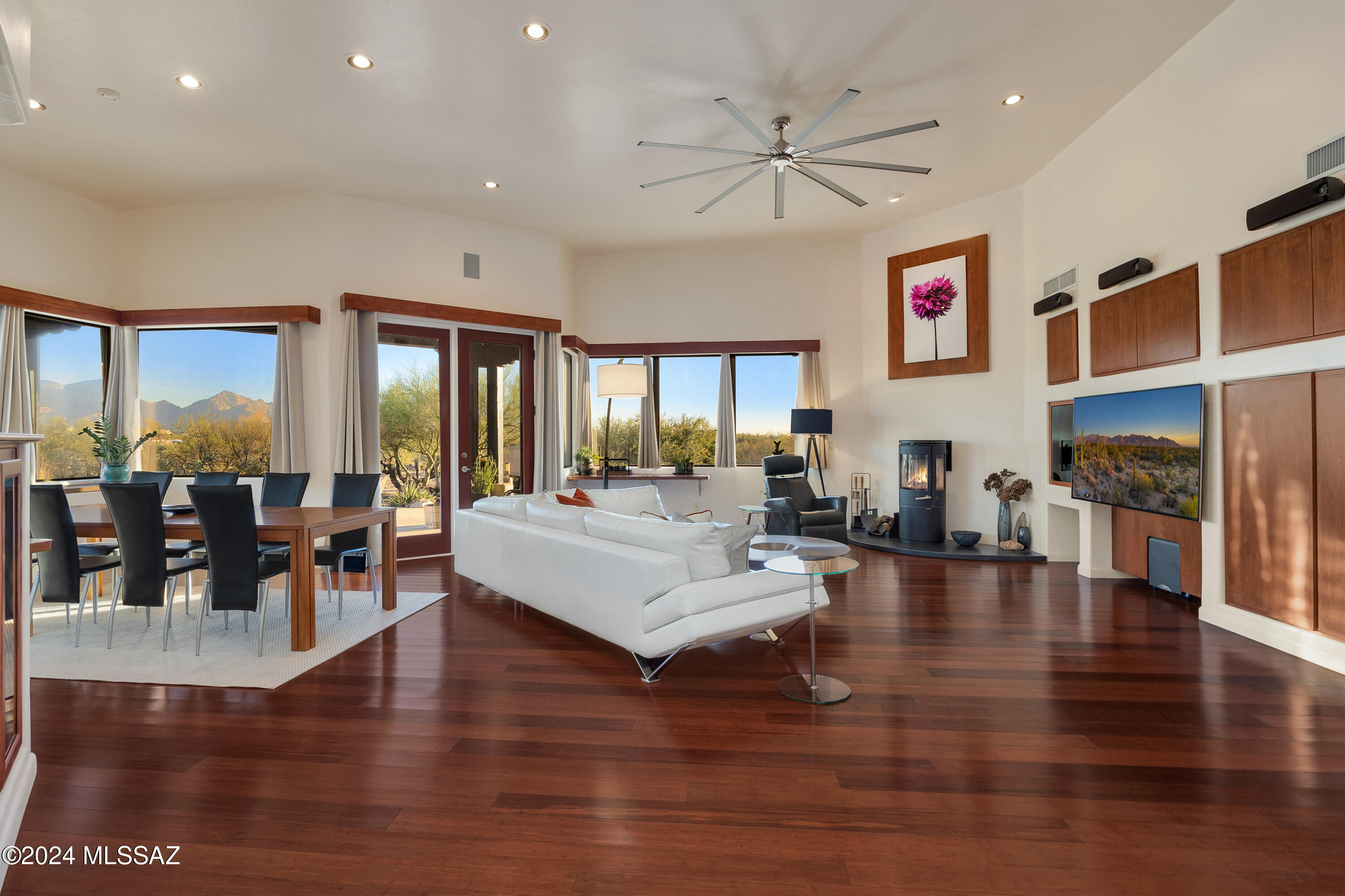 La Cholla Airpark - Residential