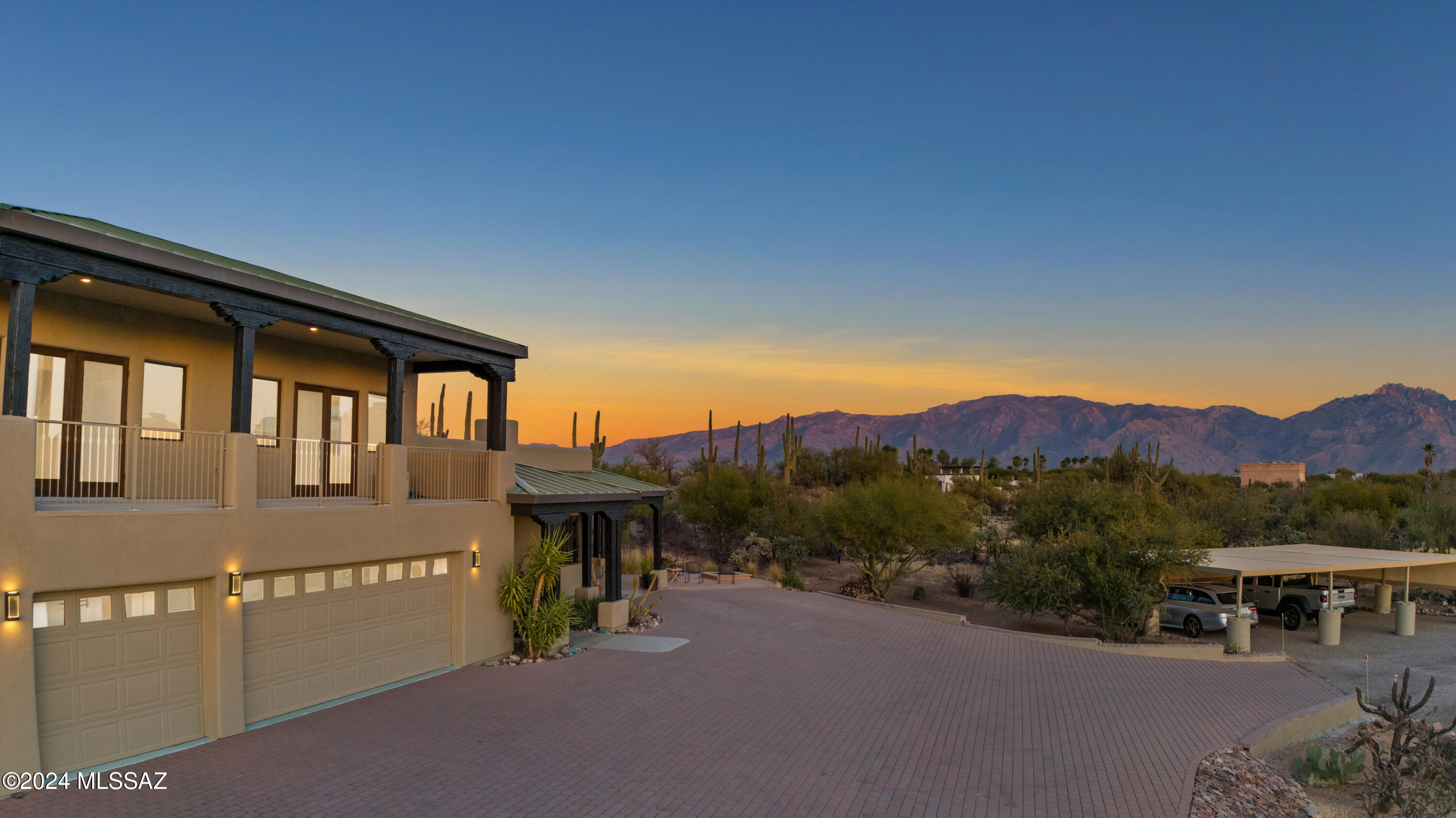 La Cholla Airpark - Residential