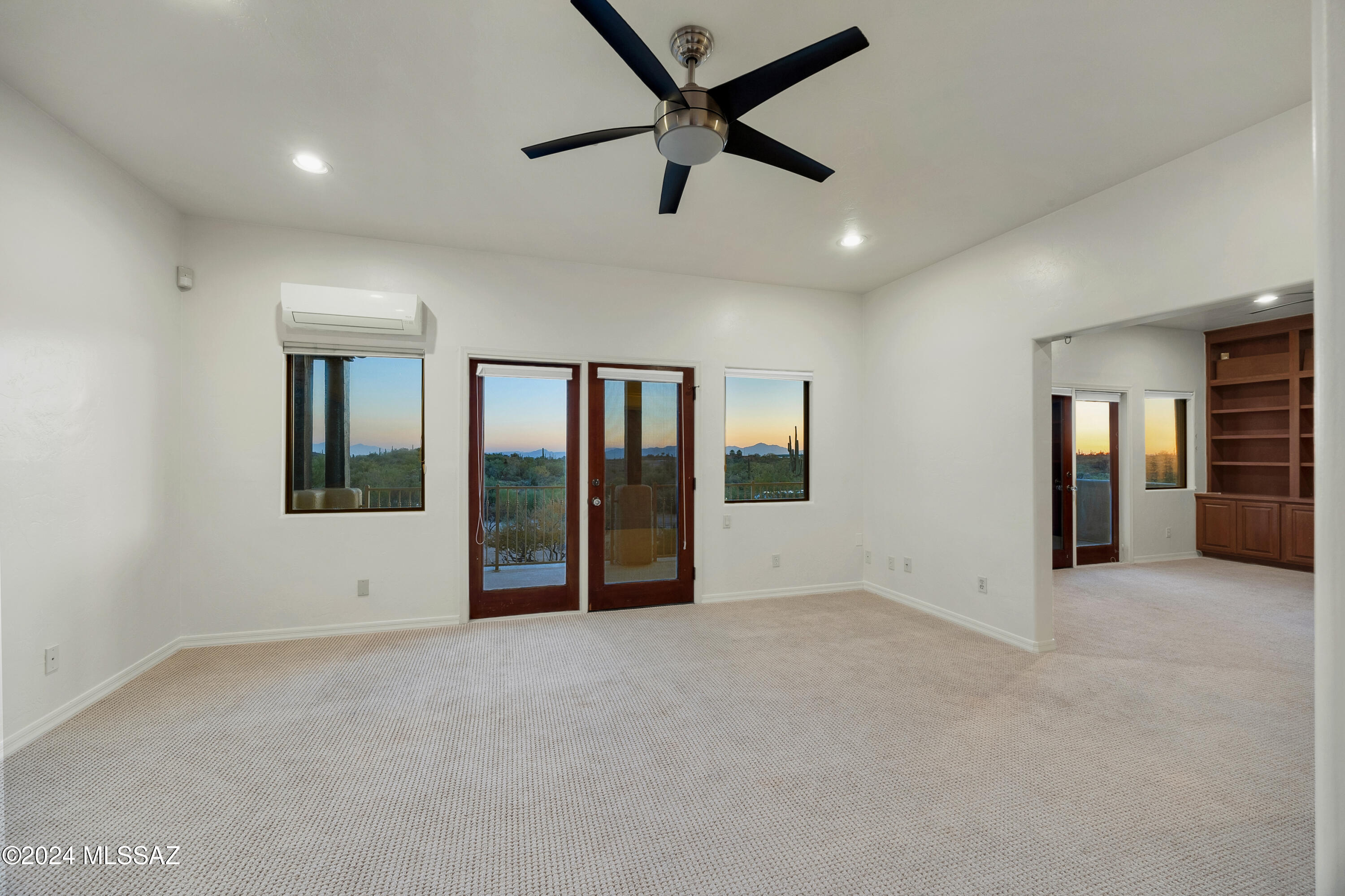 La Cholla Airpark - Residential