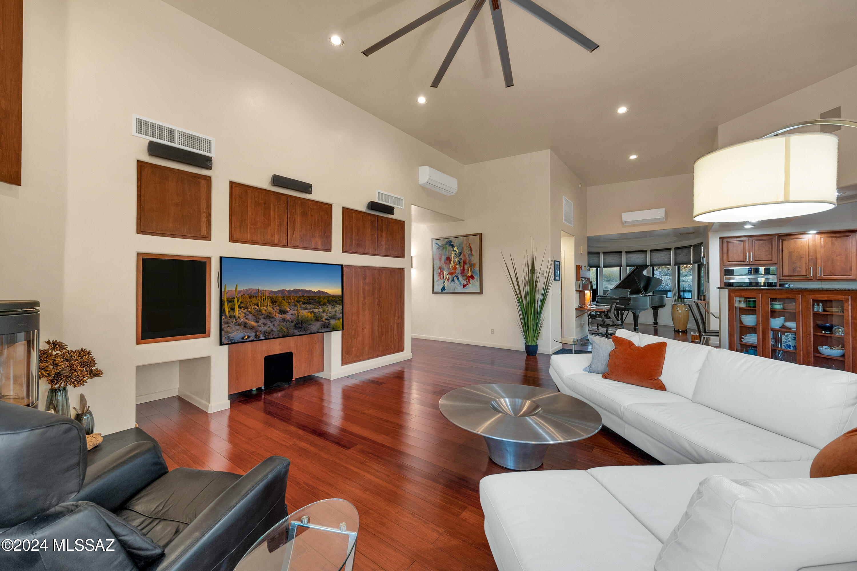 La Cholla Airpark - Residential