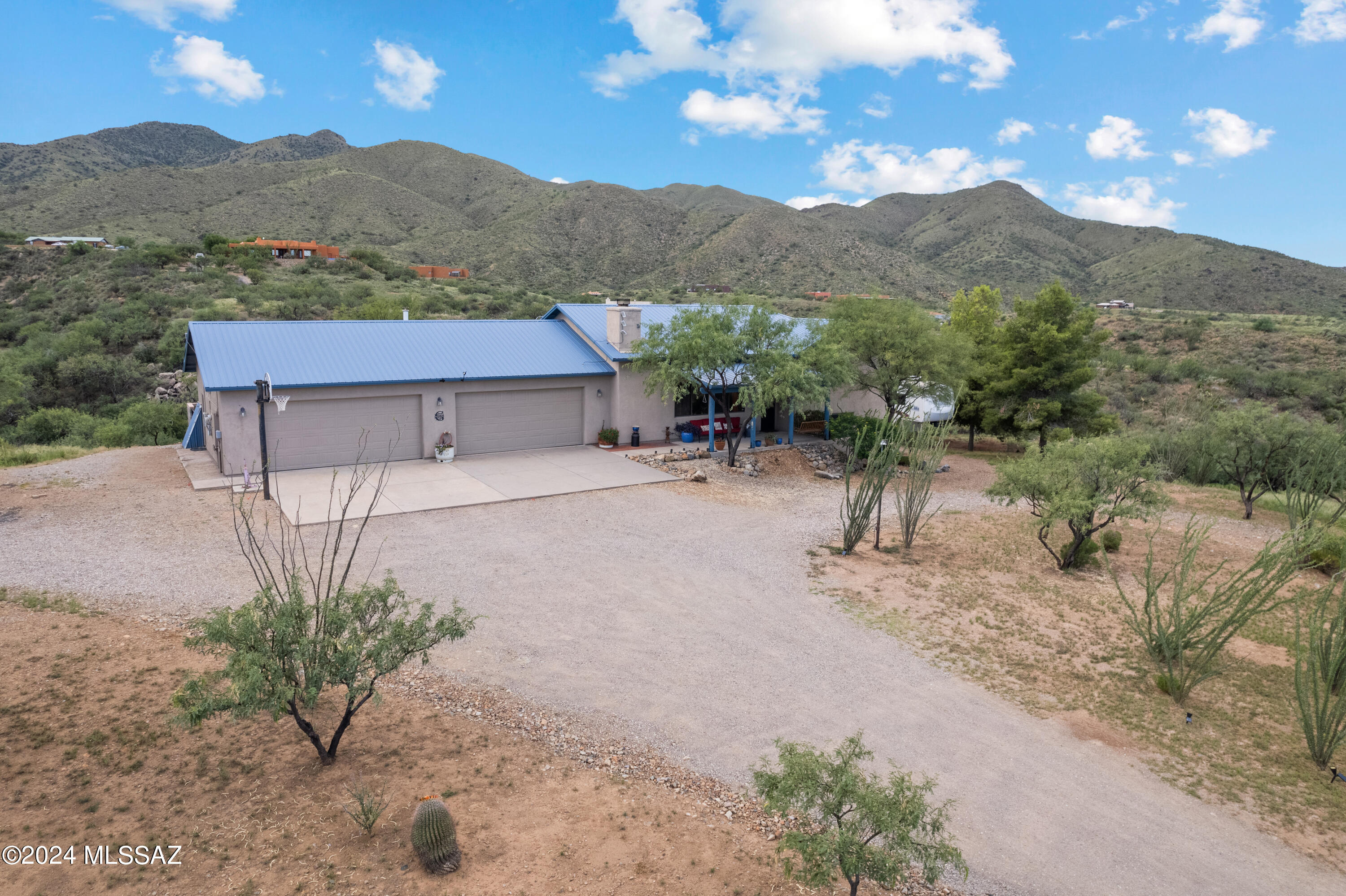 18148 S Via Loma Del Venado