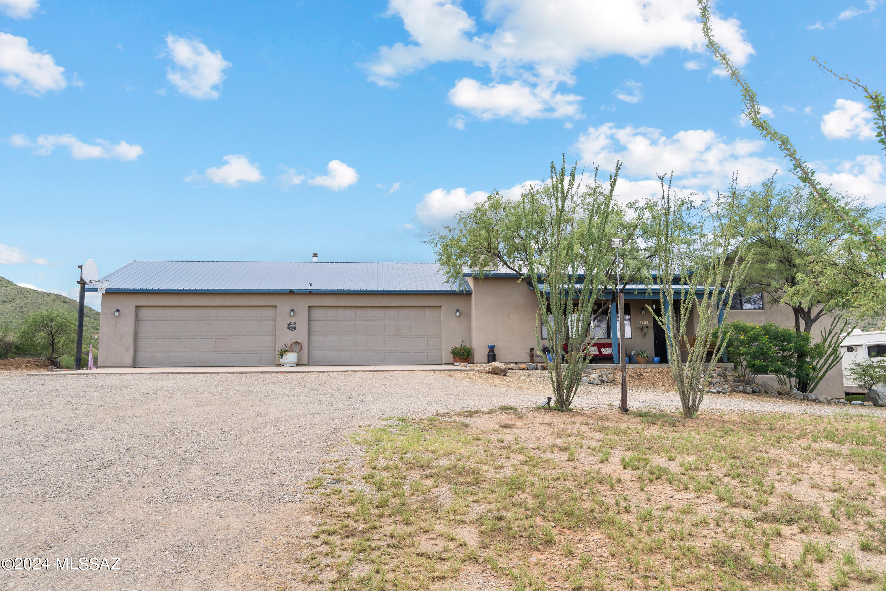 18148 S Via Loma Del Venado