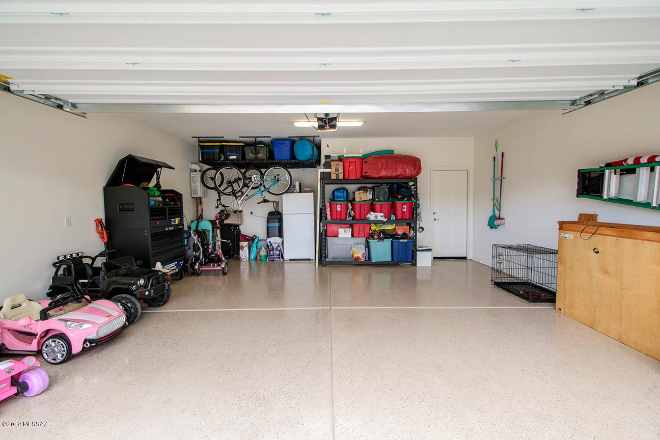 Vista Del Lago Norte SQ20140780198 - Residential