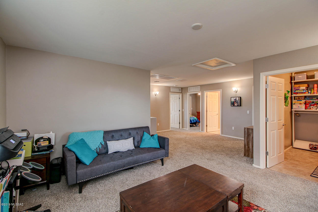Vista Del Lago Norte SQ20140780198 - Residential
