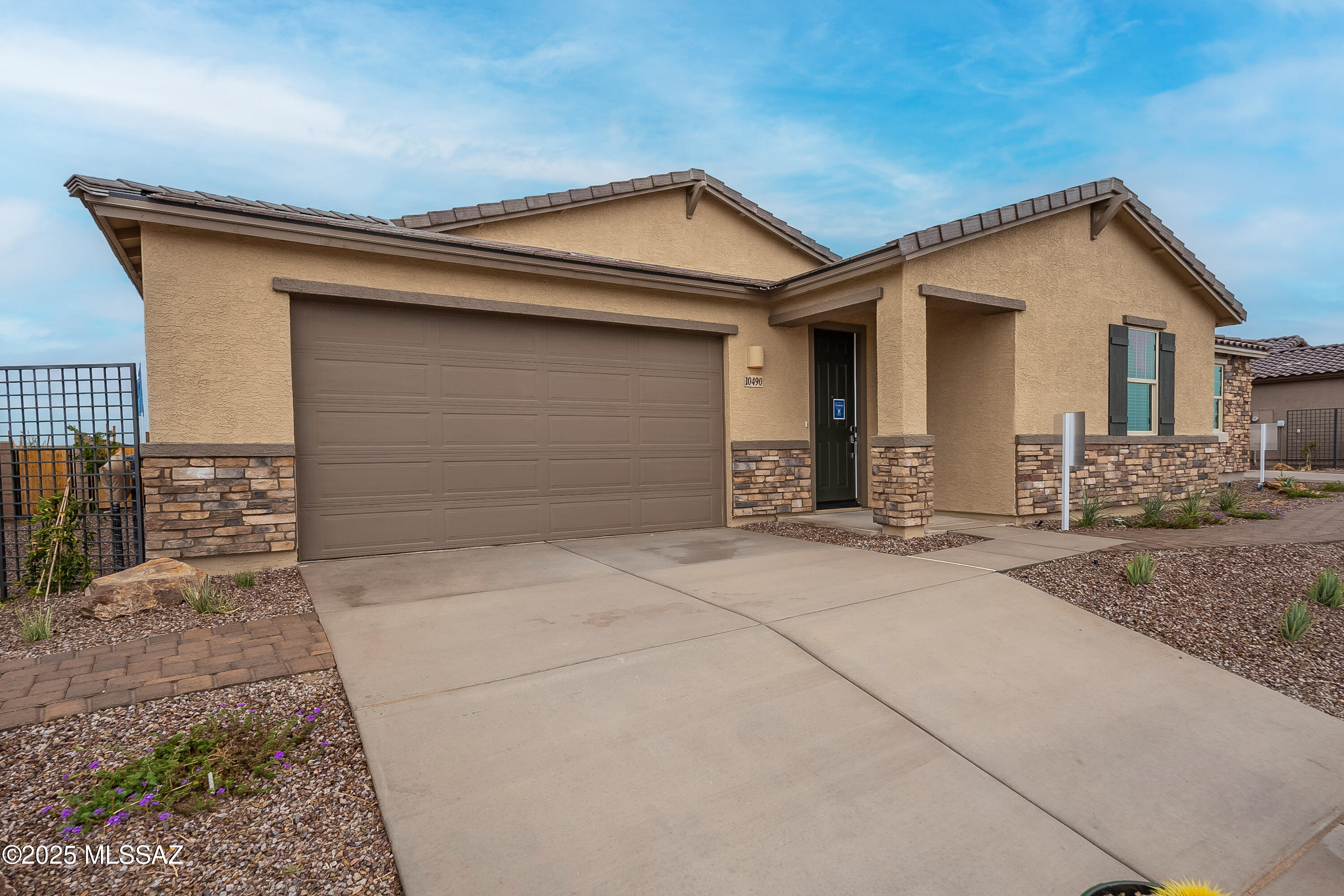 10490 W Beaman Lane
