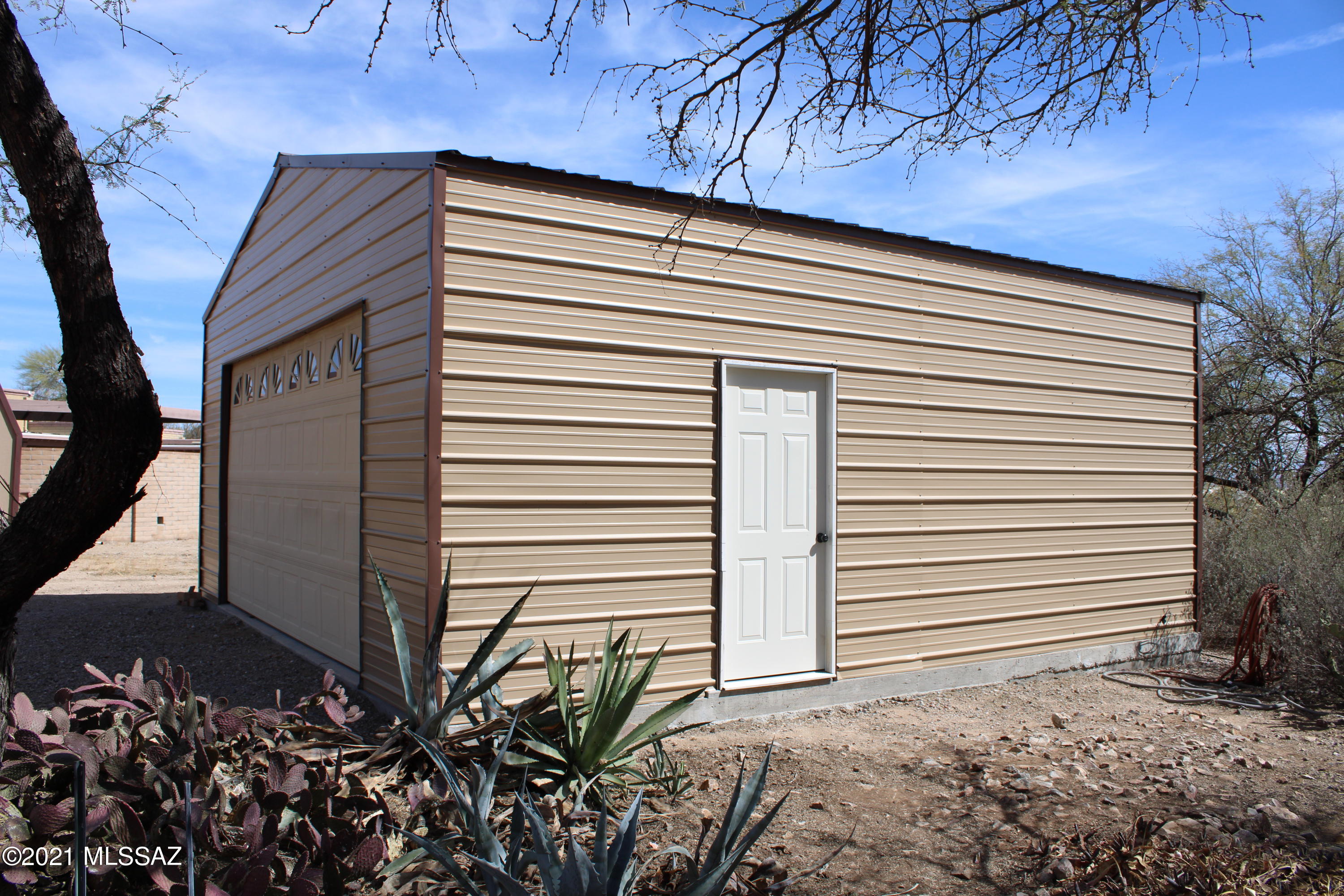 Valle Verde Del Norte (1-100) - Residential