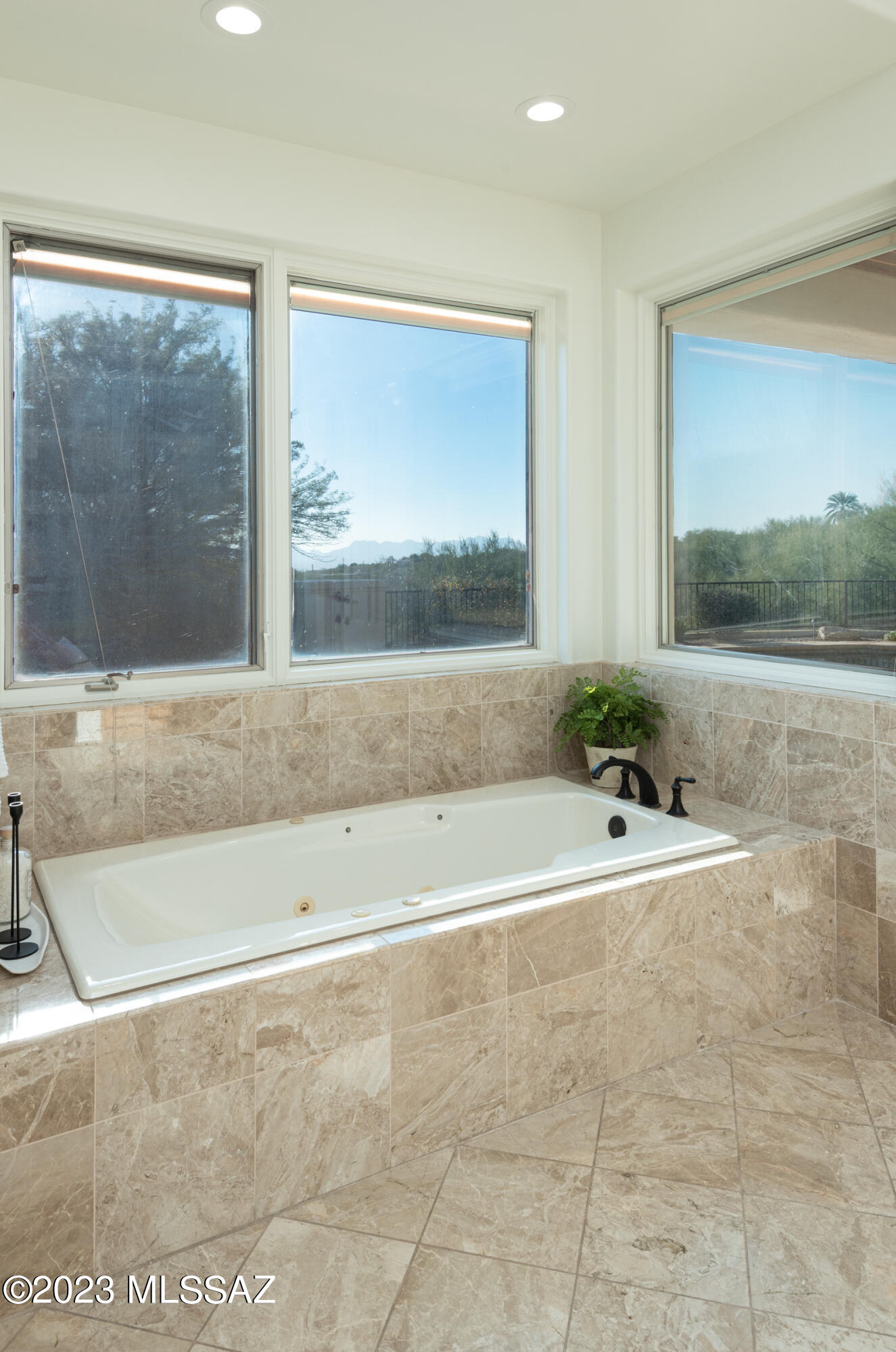 Catalina Foothills Estates NO. 10 (1-72) - Residential