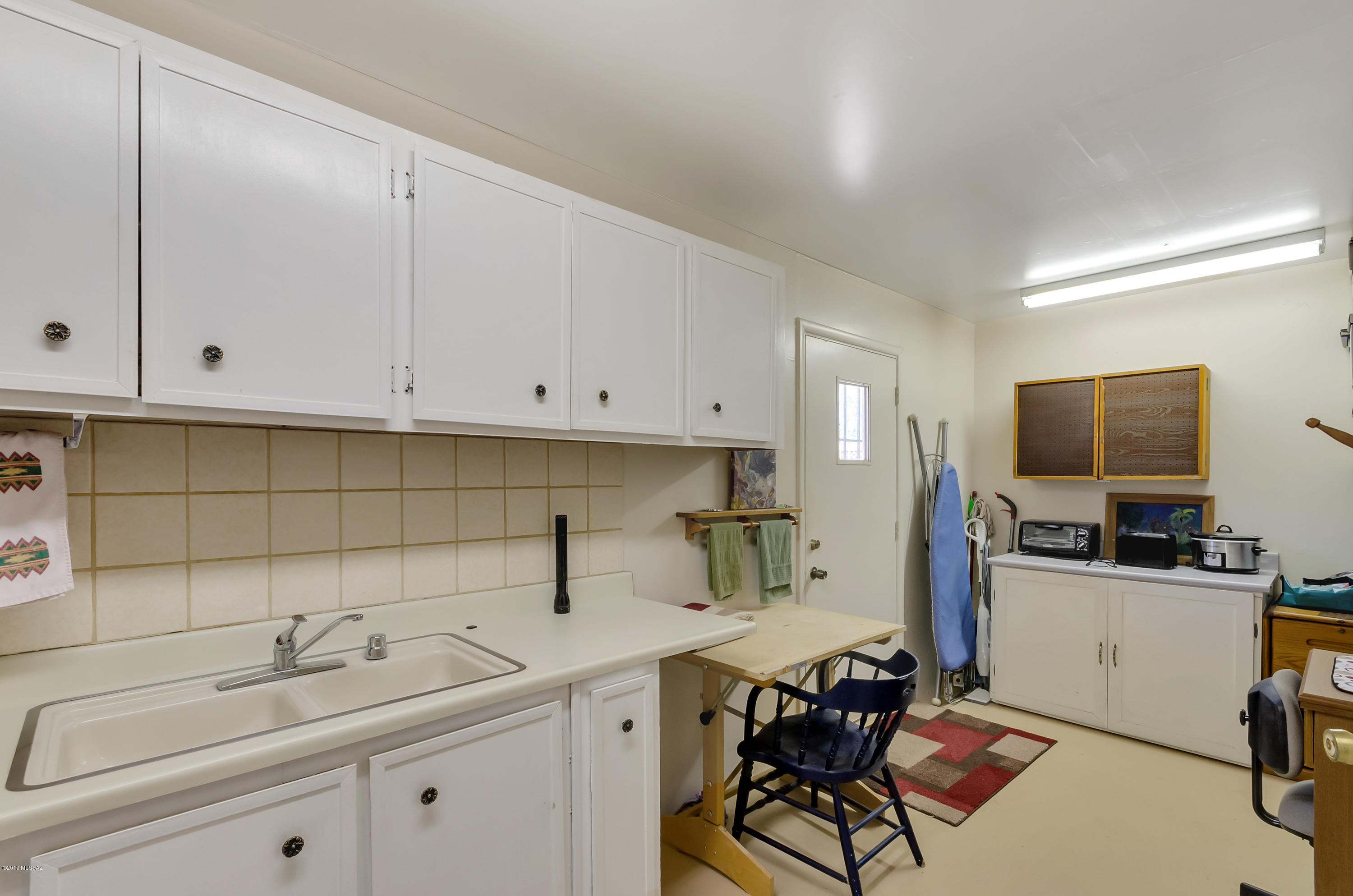 Country Hollow (1-39) - Residential