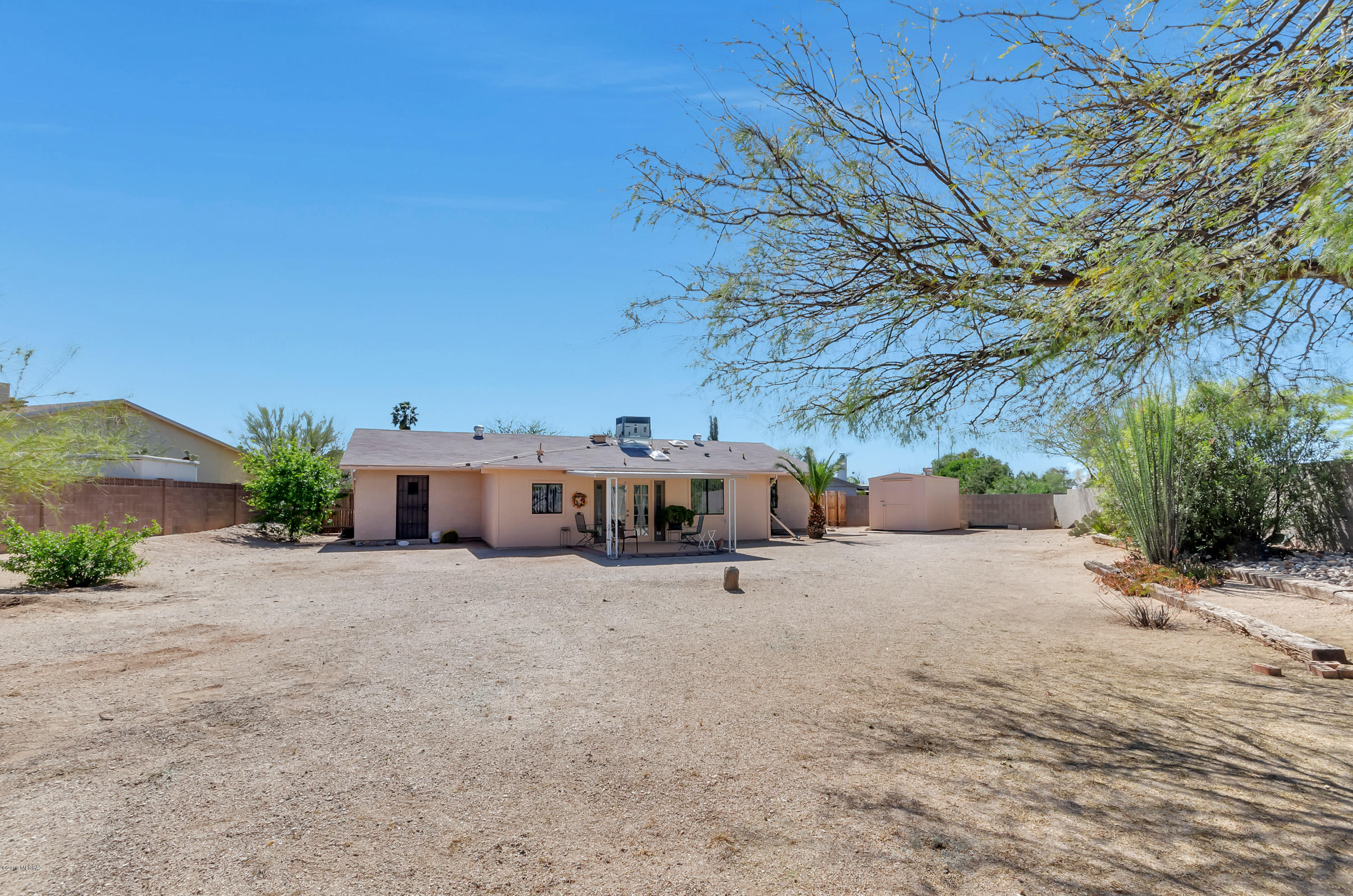 Country Hollow (1-39) - Residential