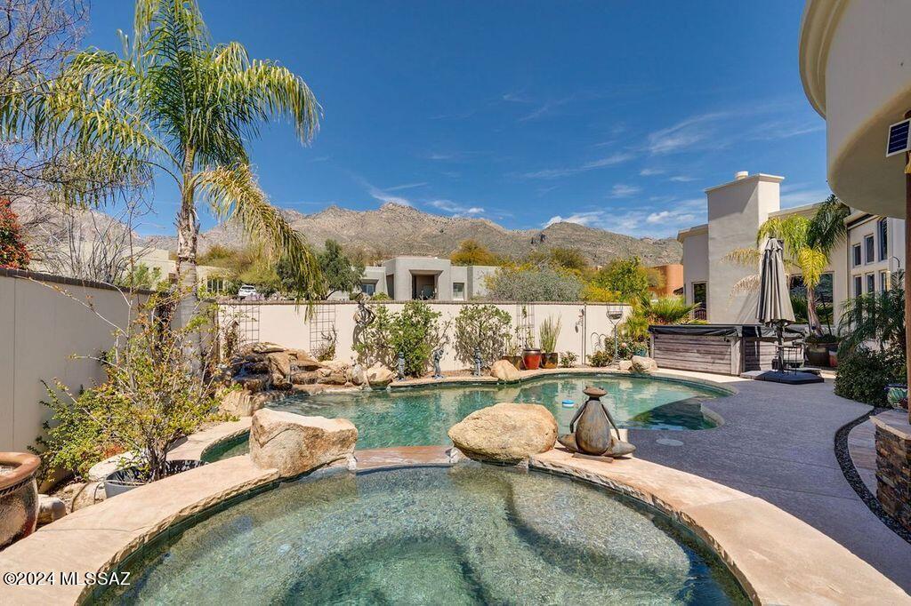 Whaleback Ridge Estates at Ventana Canyon (1-30) - Residential