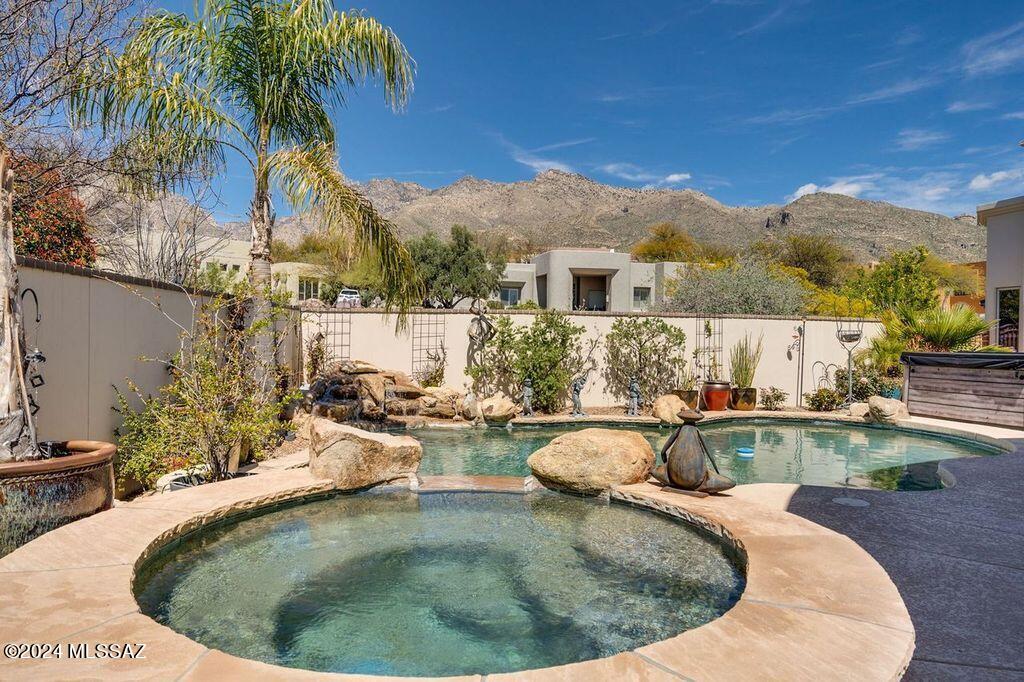 Whaleback Ridge Estates at Ventana Canyon (1-30) - Residential